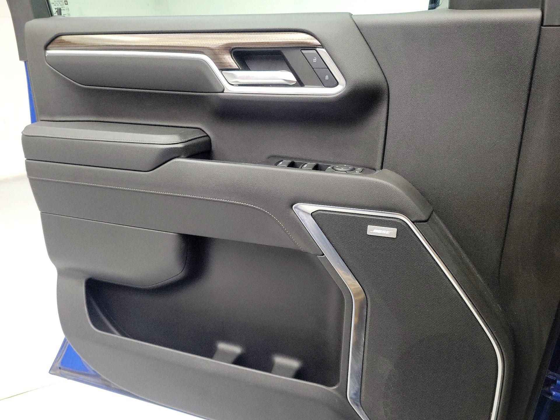 Thumbnail: 2022 Chevrolet Silverado 1500 - 12