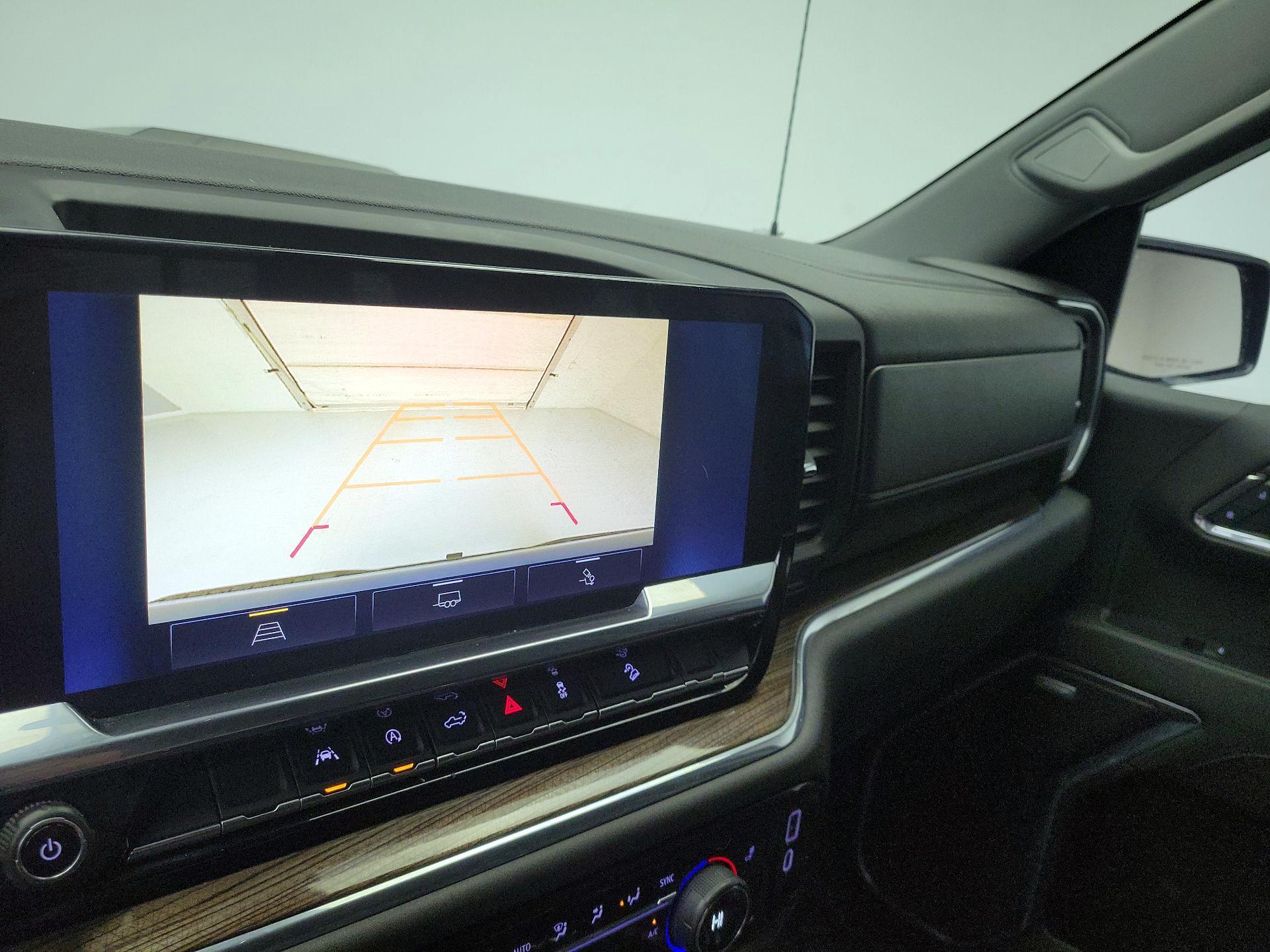 Thumbnail: 2022 Chevrolet Silverado 1500 - 14