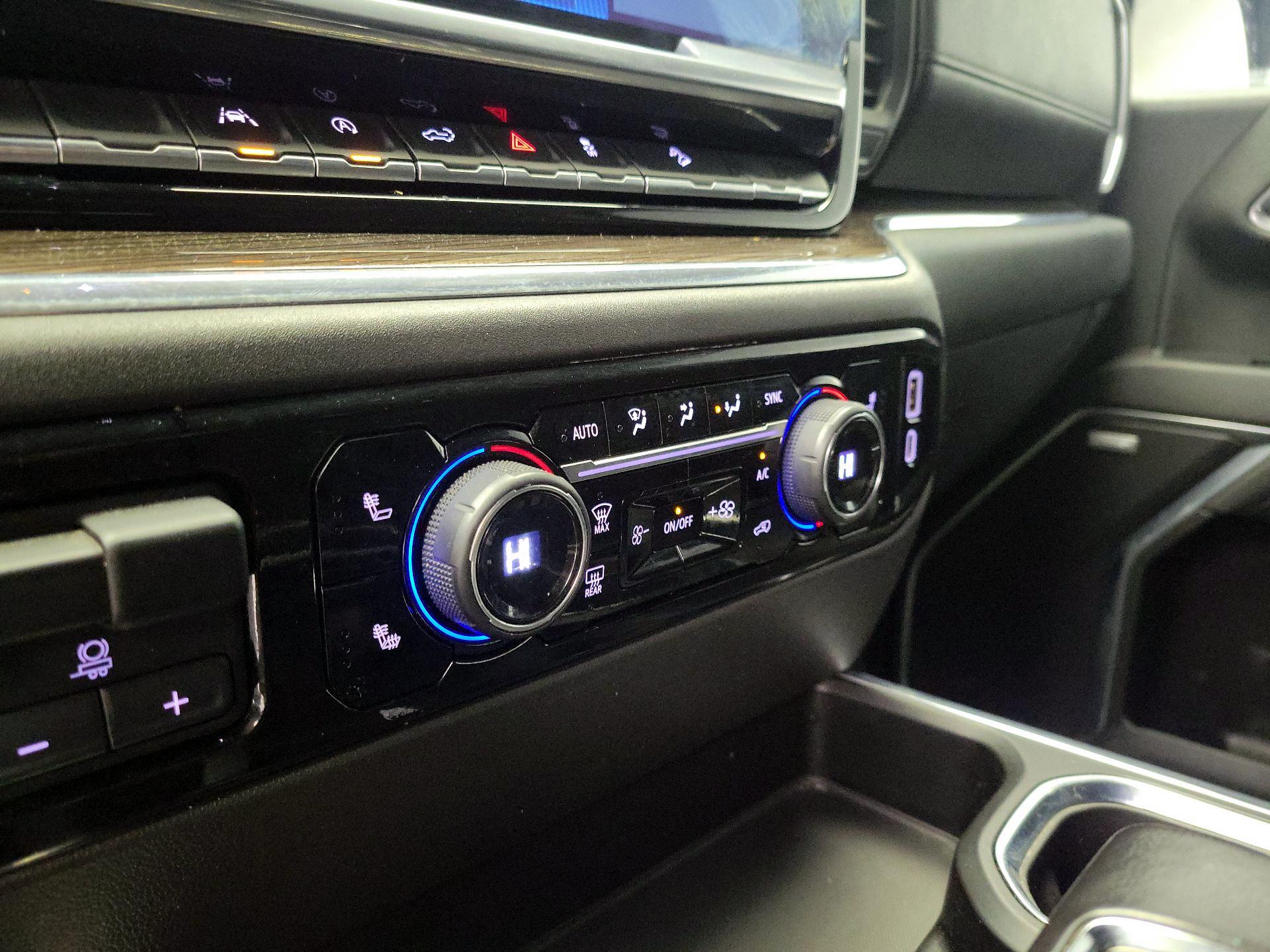 Thumbnail: 2022 Chevrolet Silverado 1500 - 16