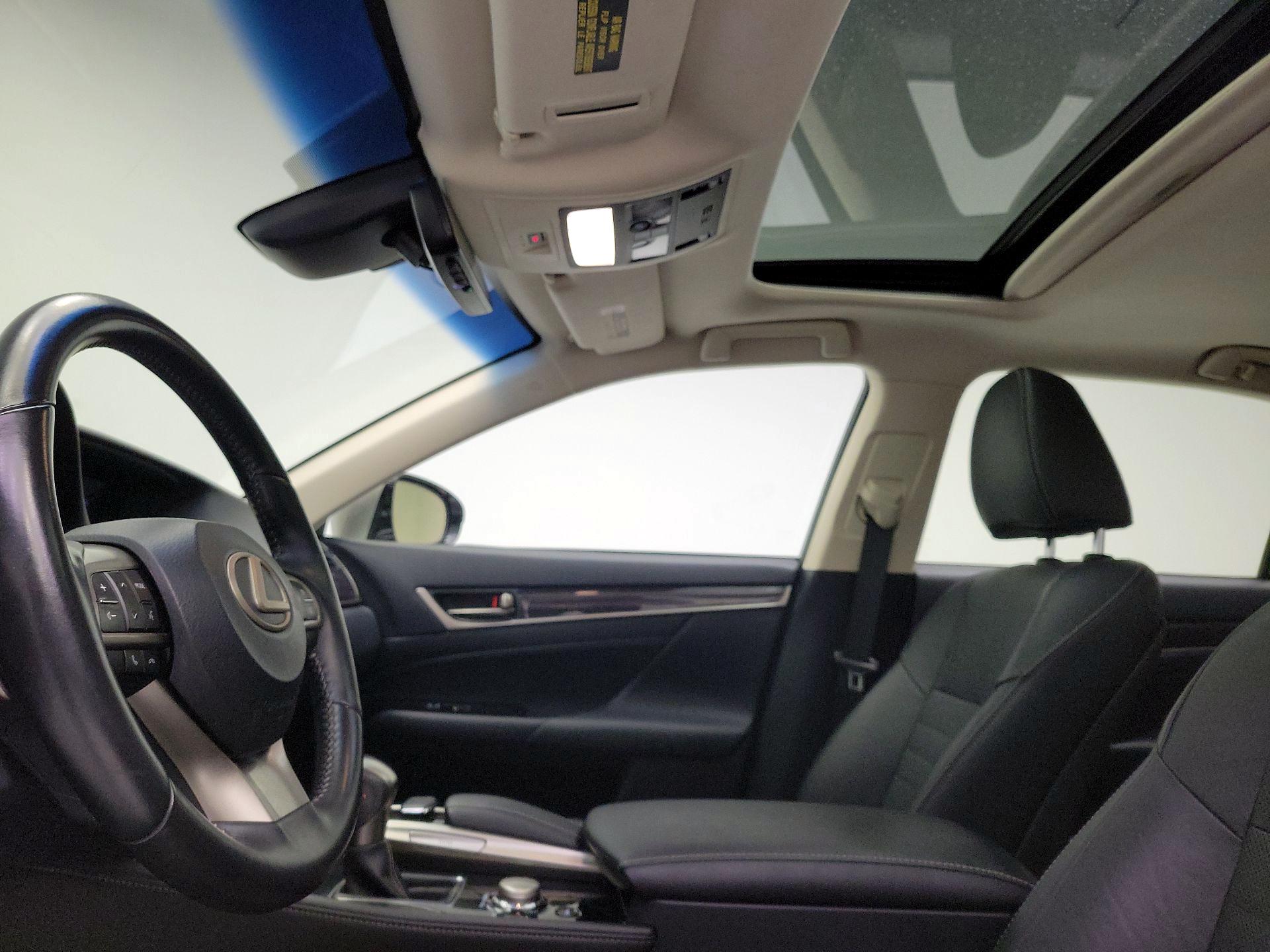 Thumbnail: 2020 Lexus GS - 18