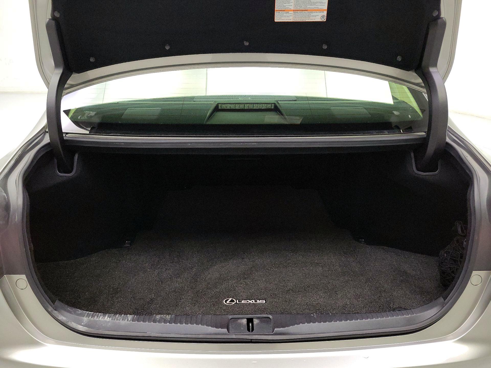 Thumbnail: 2020 Lexus GS - 20