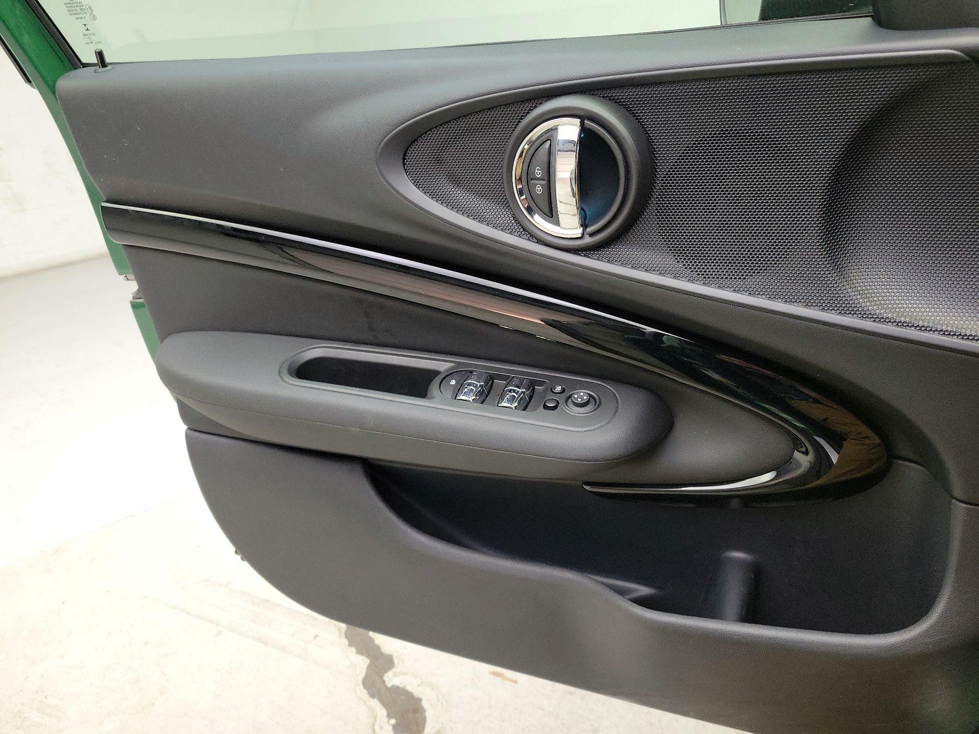 Thumbnail: 2023 MINI Cooper Clubman - 12