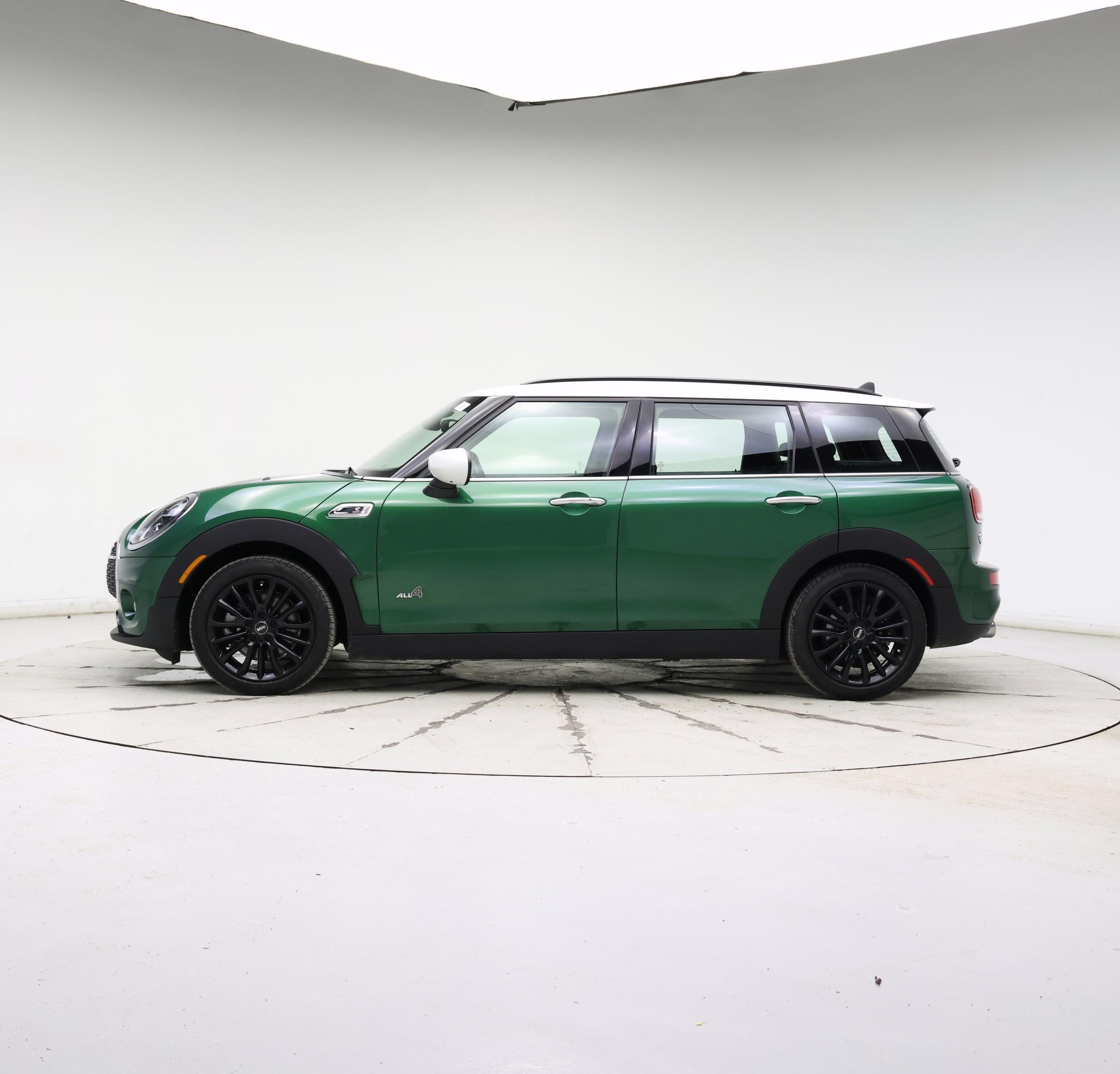 Thumbnail: 2023 MINI Cooper Clubman - 3