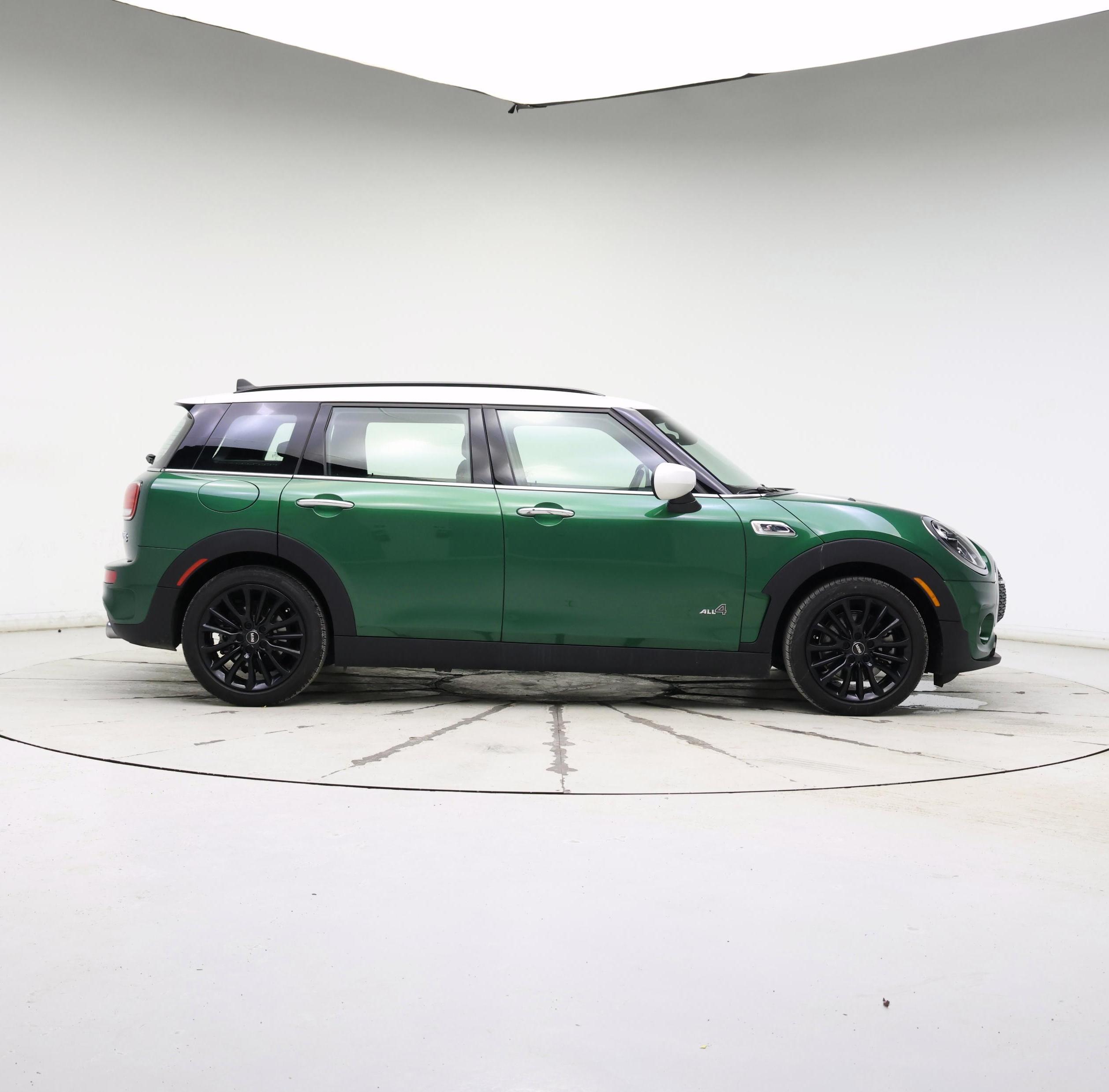 Thumbnail: 2023 MINI Cooper Clubman - 7