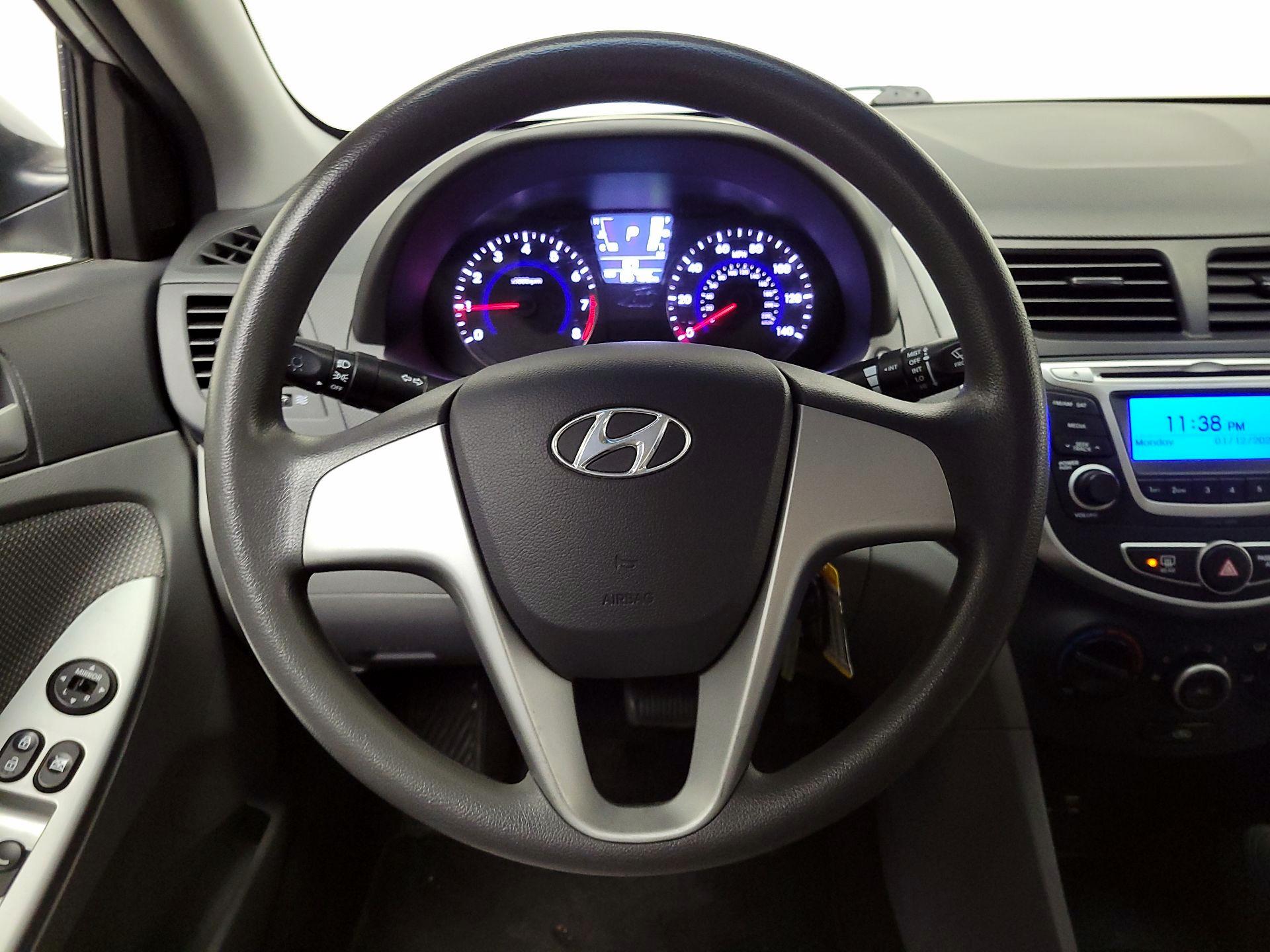 Thumbnail: 2014 Hyundai Accent - 10