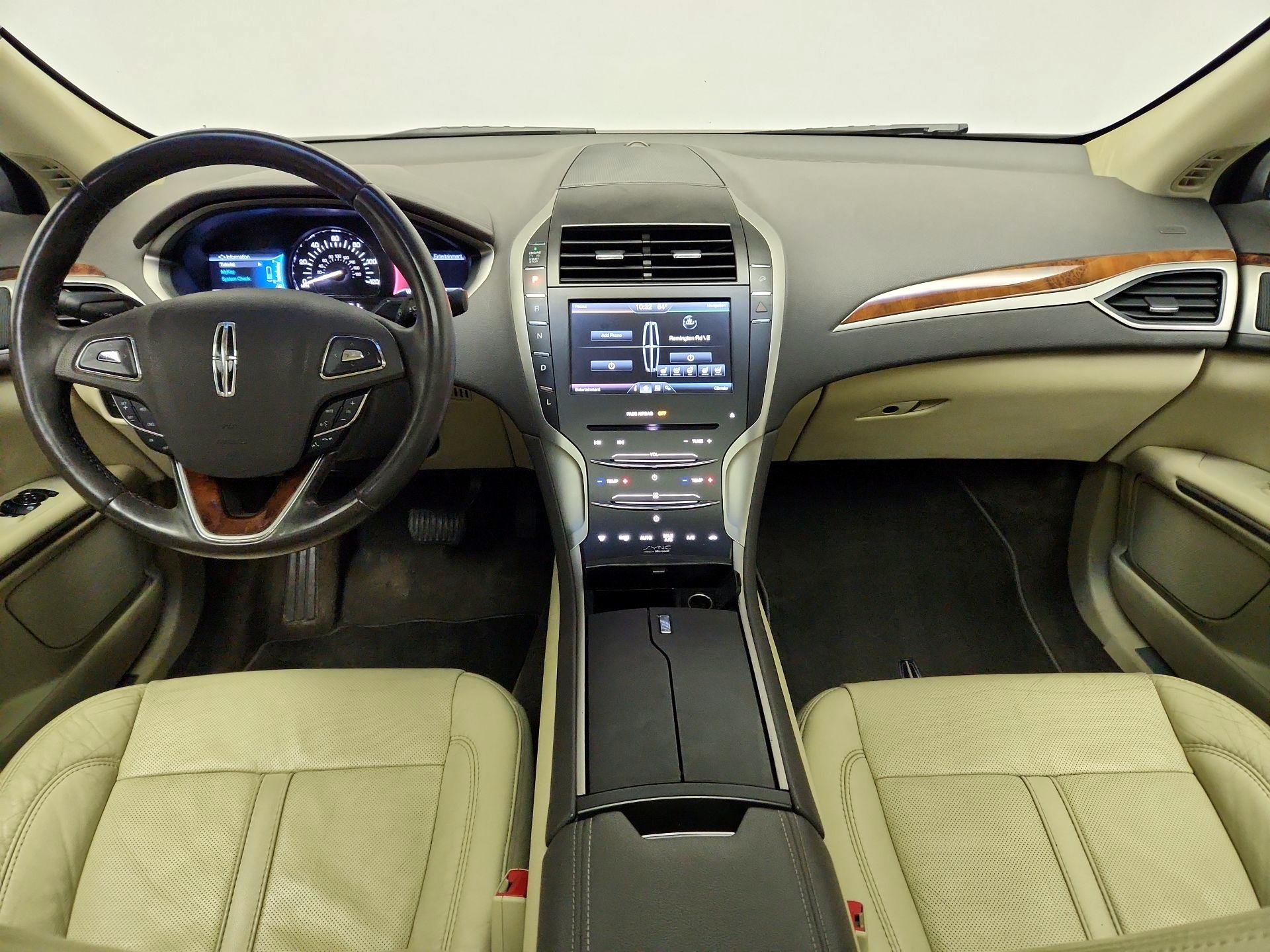 Thumbnail: 2015 Lincoln MKZ - 9