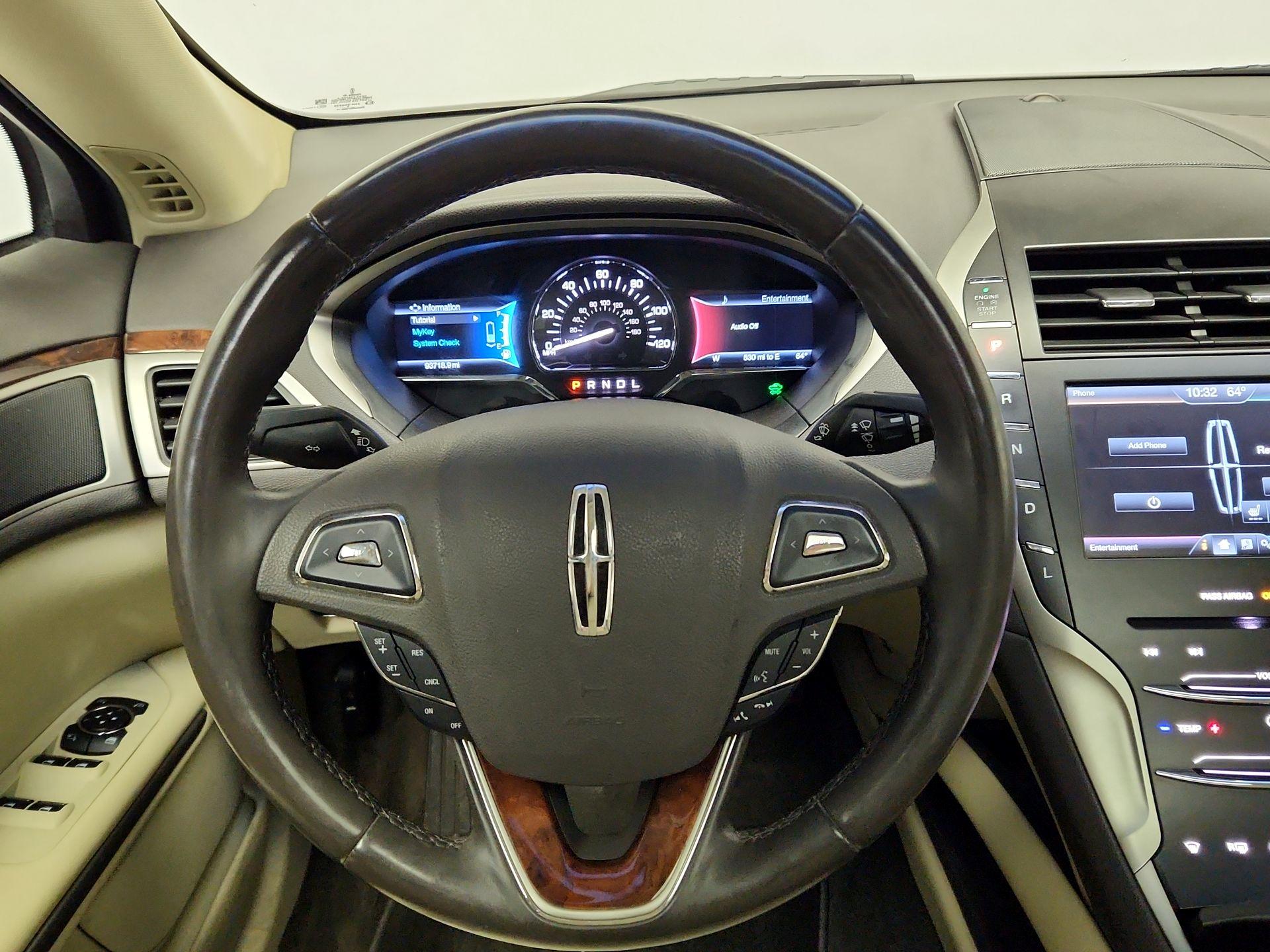 Thumbnail: 2015 Lincoln MKZ - 10
