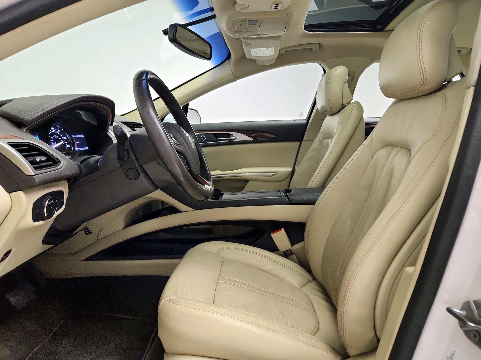 Thumbnail: 2015 Lincoln MKZ - 11