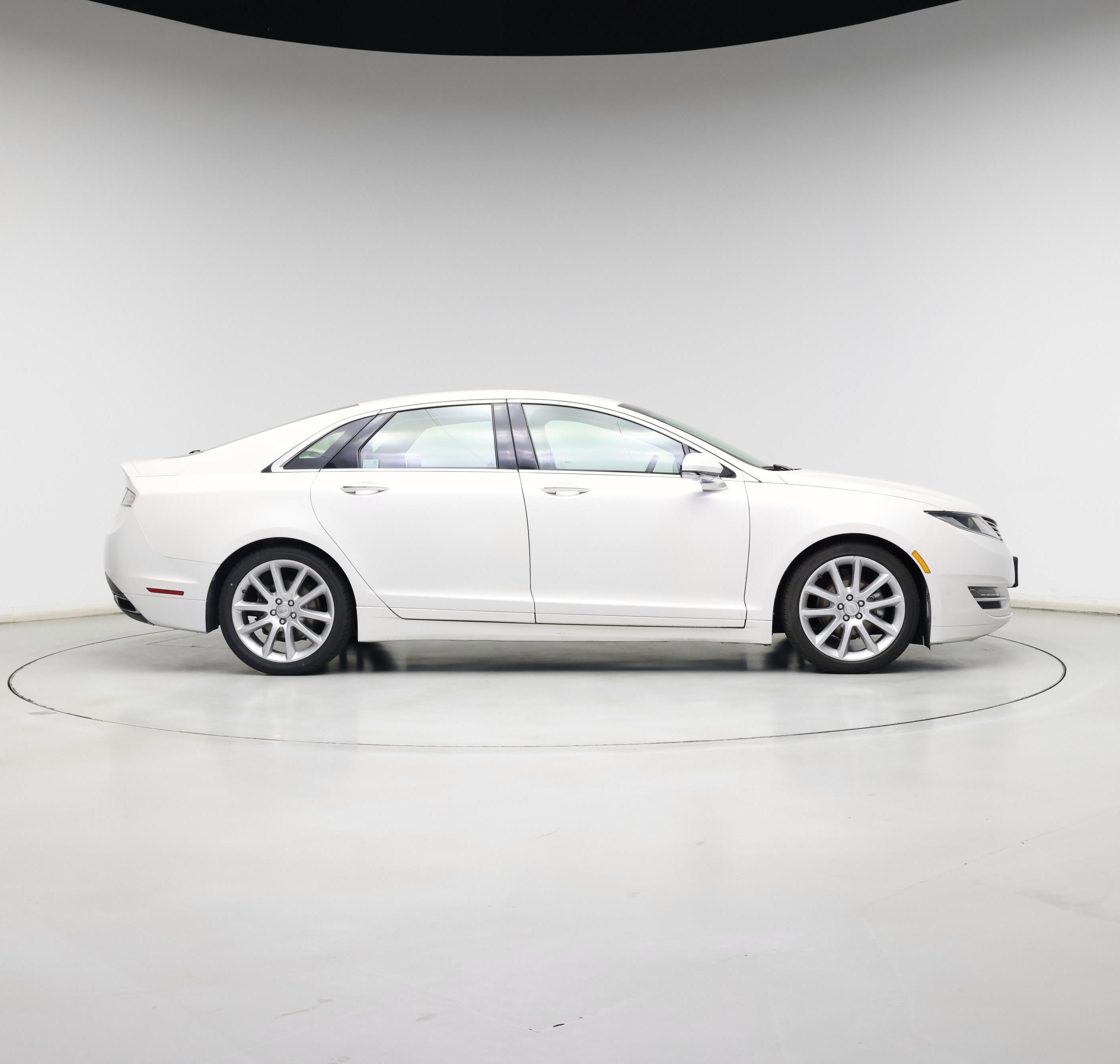 Thumbnail: 2015 Lincoln MKZ - 7