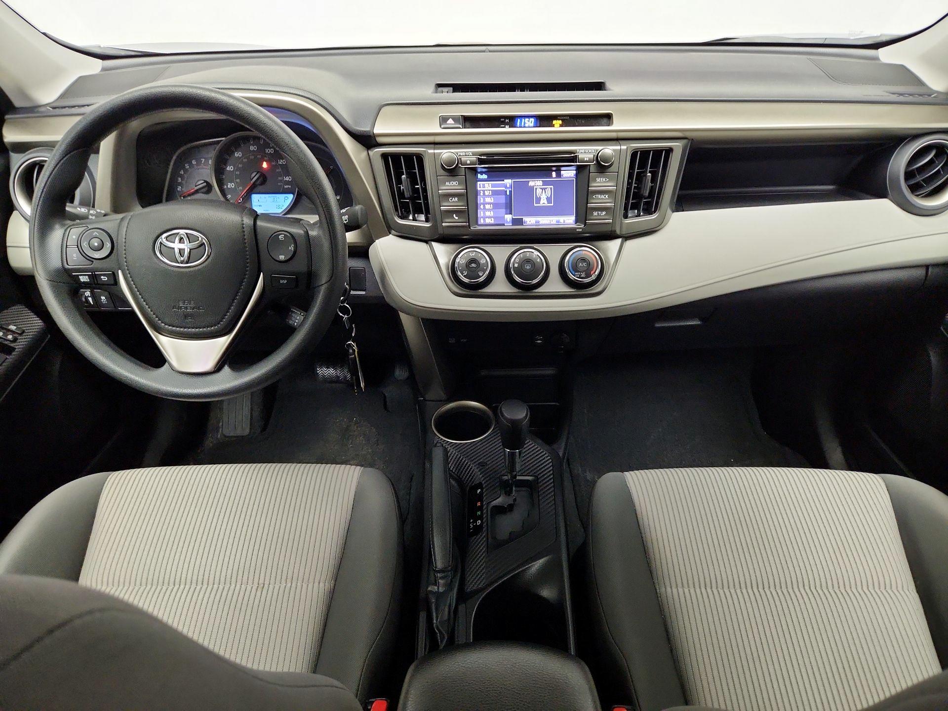 Thumbnail: 2015 Toyota RAV4 - 9