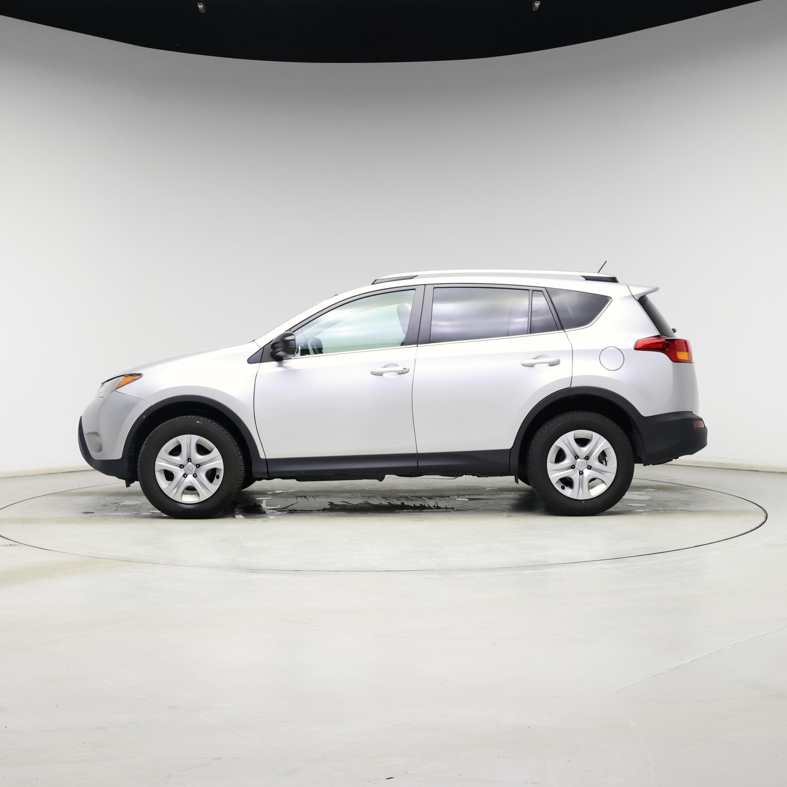 Thumbnail: 2015 Toyota RAV4 - 3