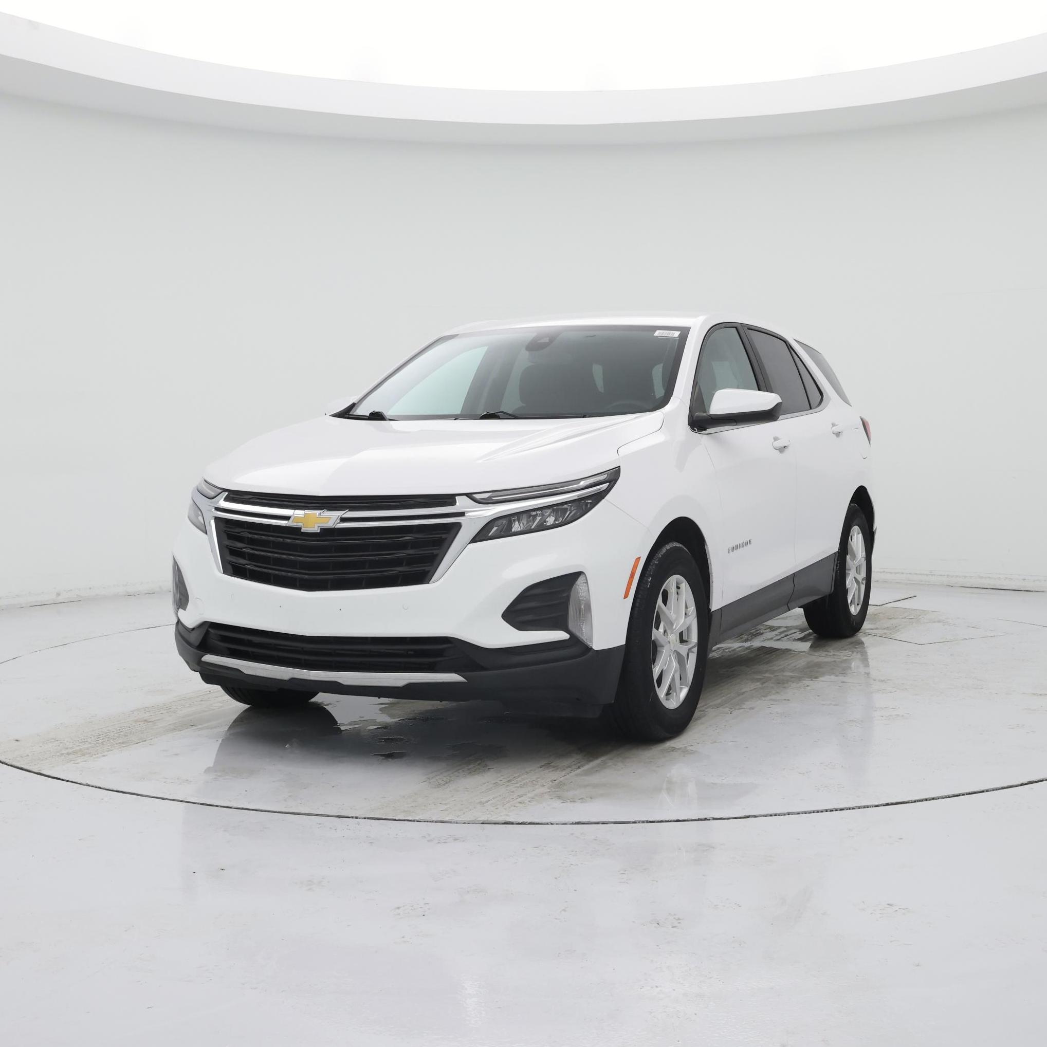 Thumbnail: 2022 Chevrolet Equinox - 4