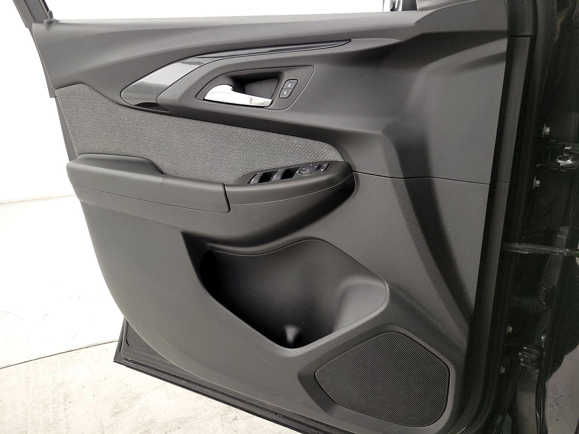 Thumbnail: 2021 Chevrolet TrailBlazer - 12