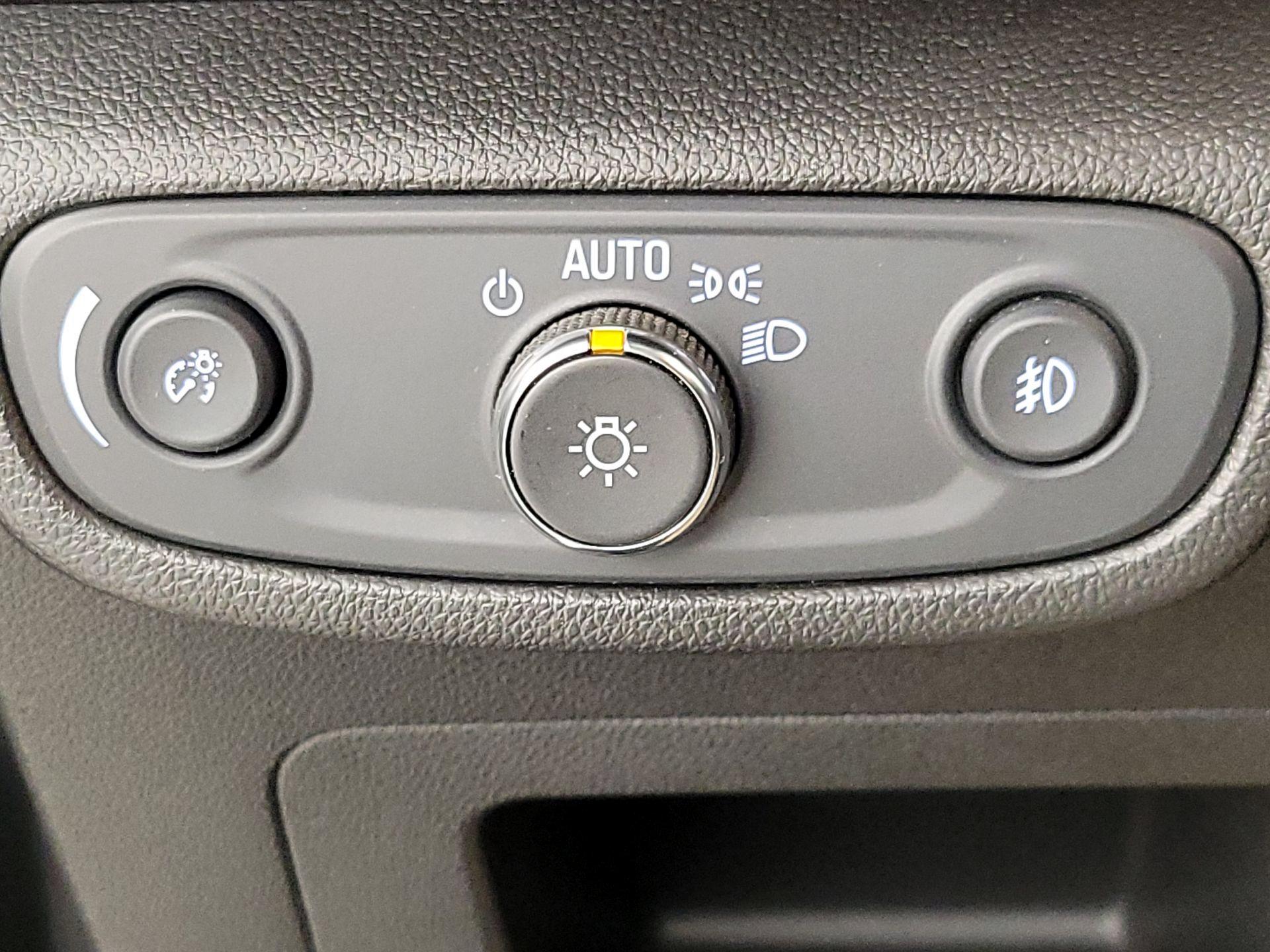 Thumbnail: 2021 Chevrolet TrailBlazer - 13