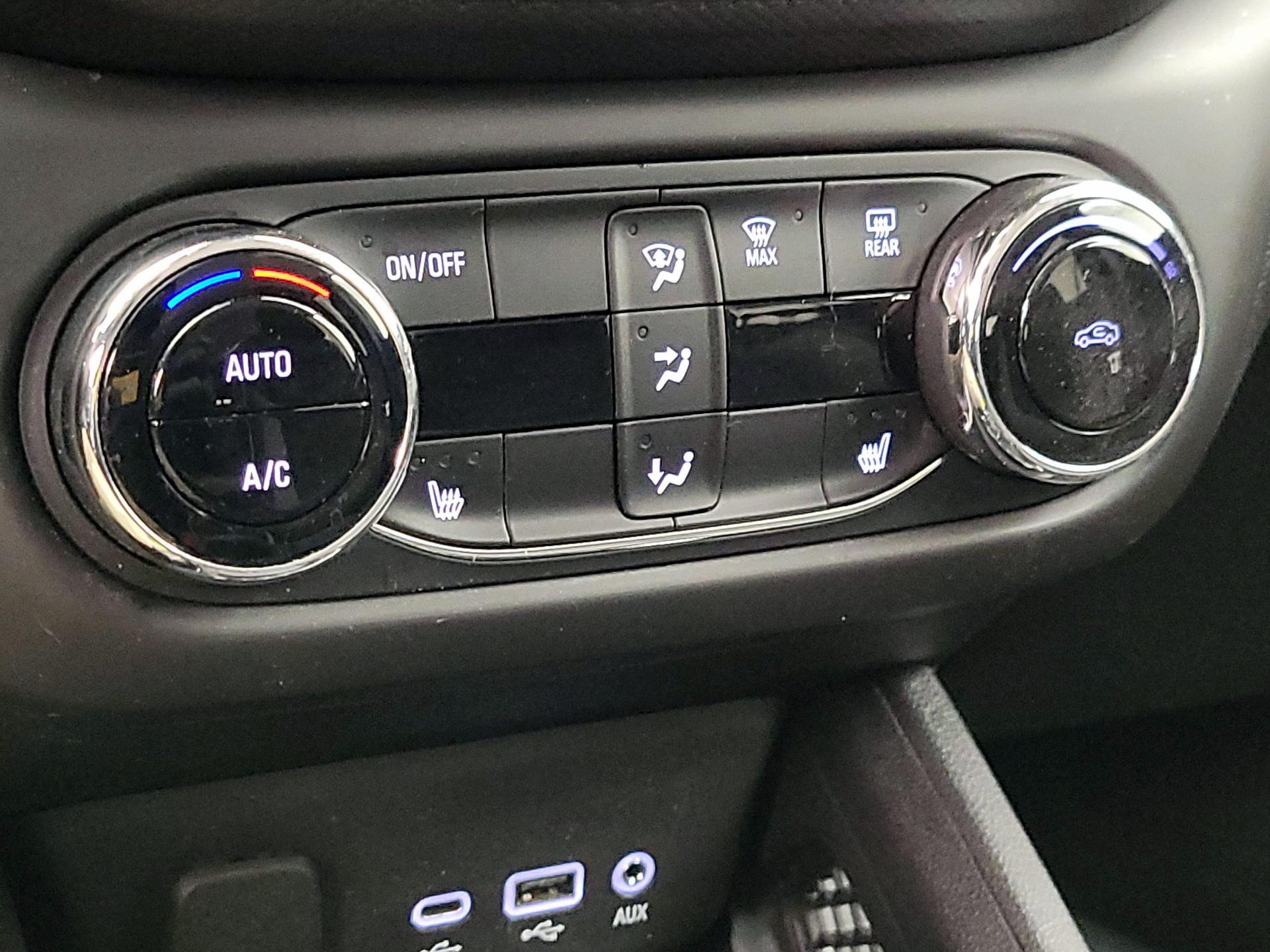 Thumbnail: 2021 Chevrolet TrailBlazer - 16