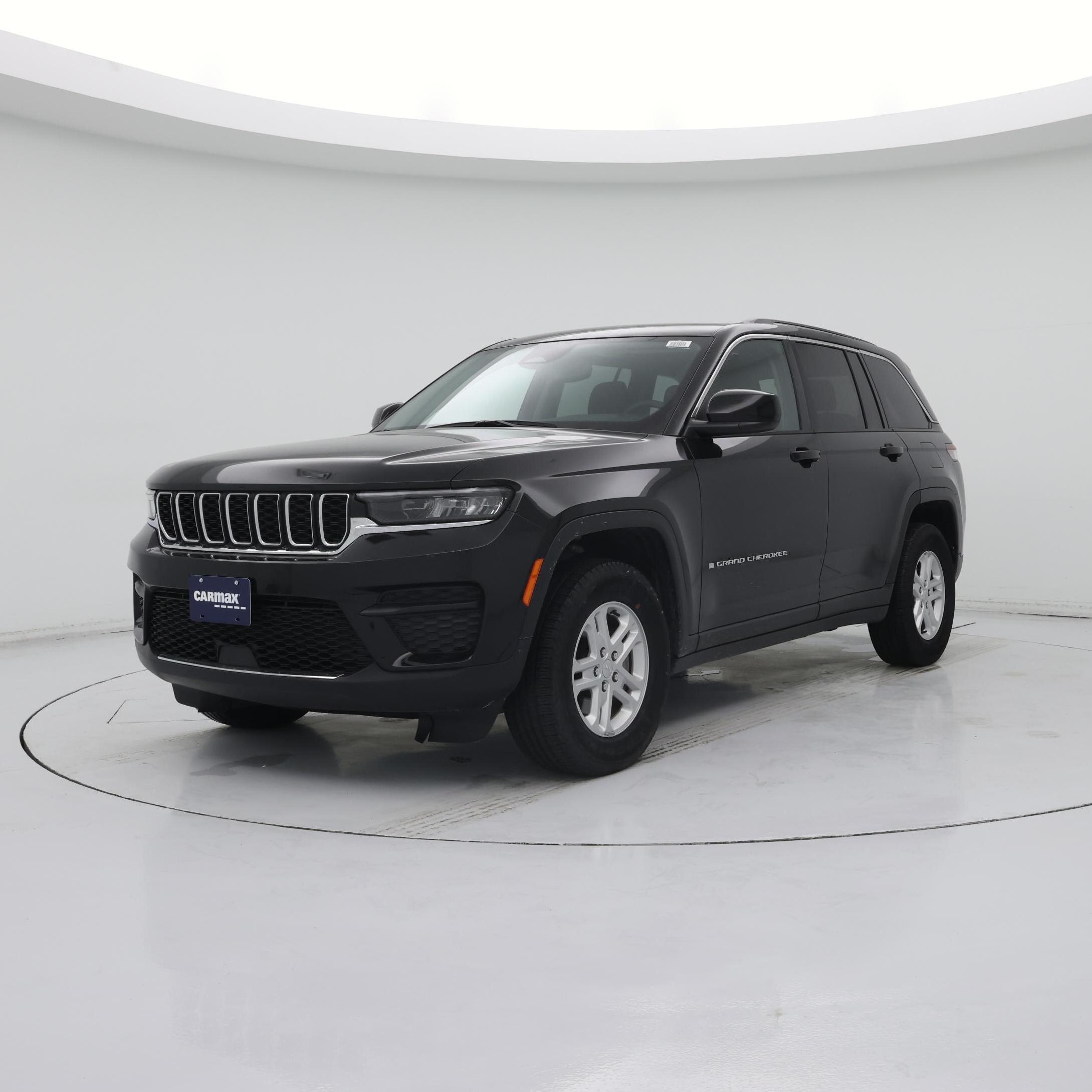 Thumbnail: 2023 Jeep Grand Cherokee - 4