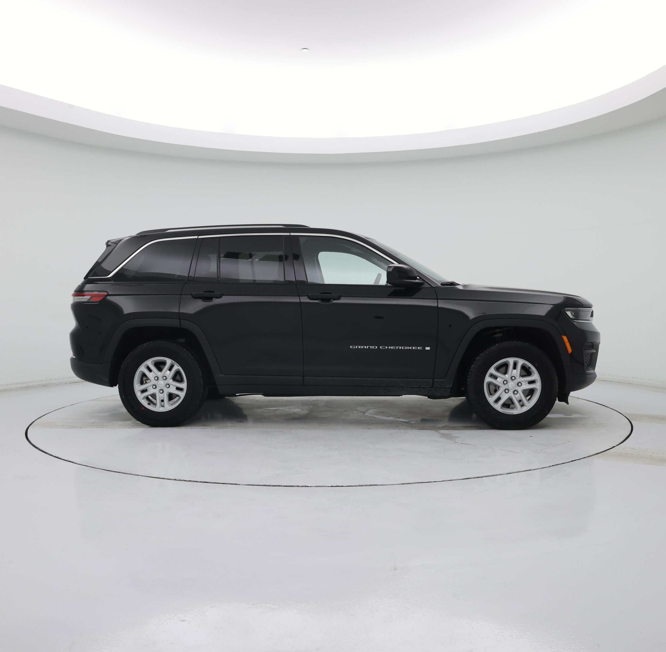 Thumbnail: 2023 Jeep Grand Cherokee - 7