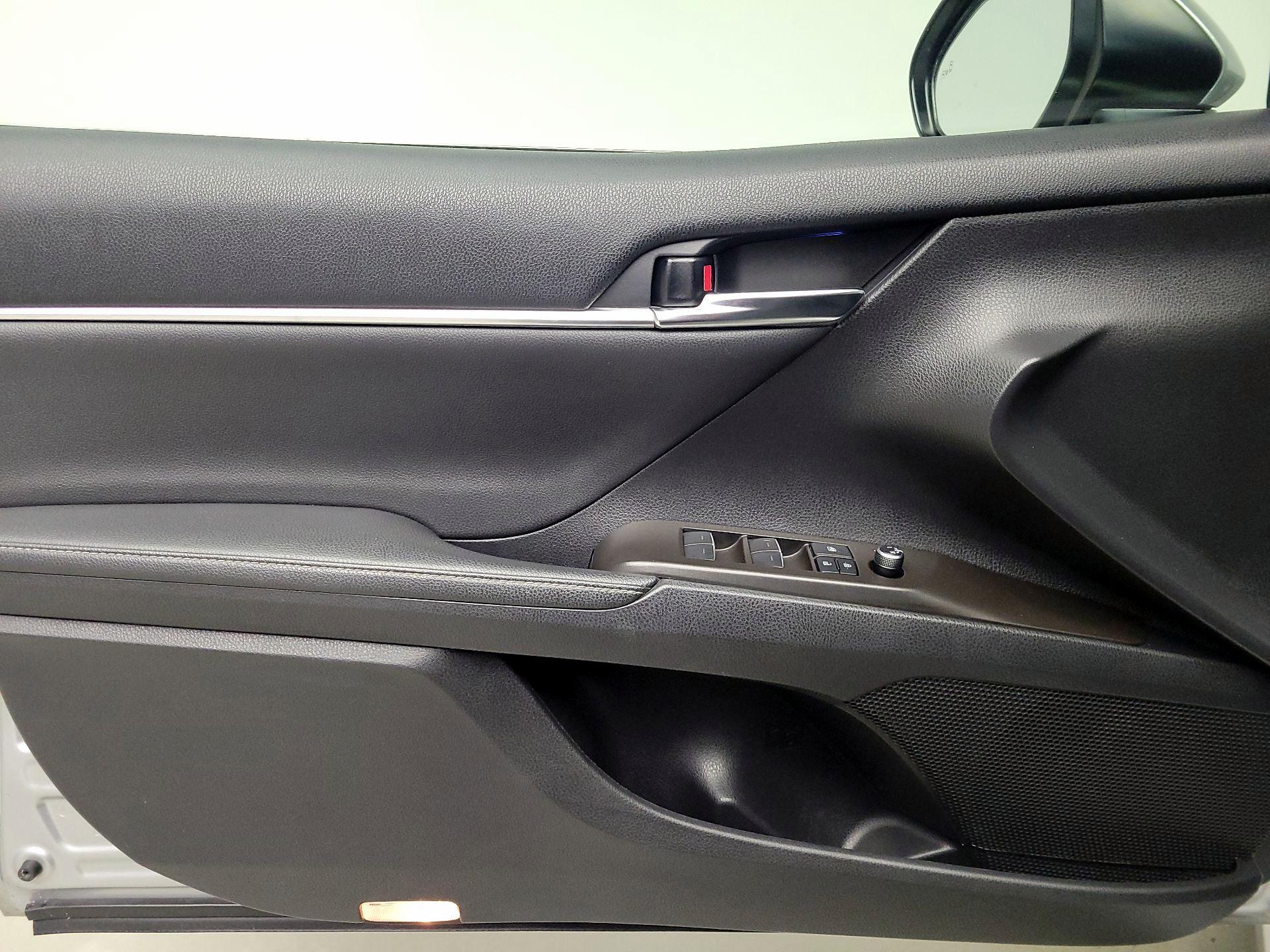 Thumbnail: 2021 Toyota Camry - 12