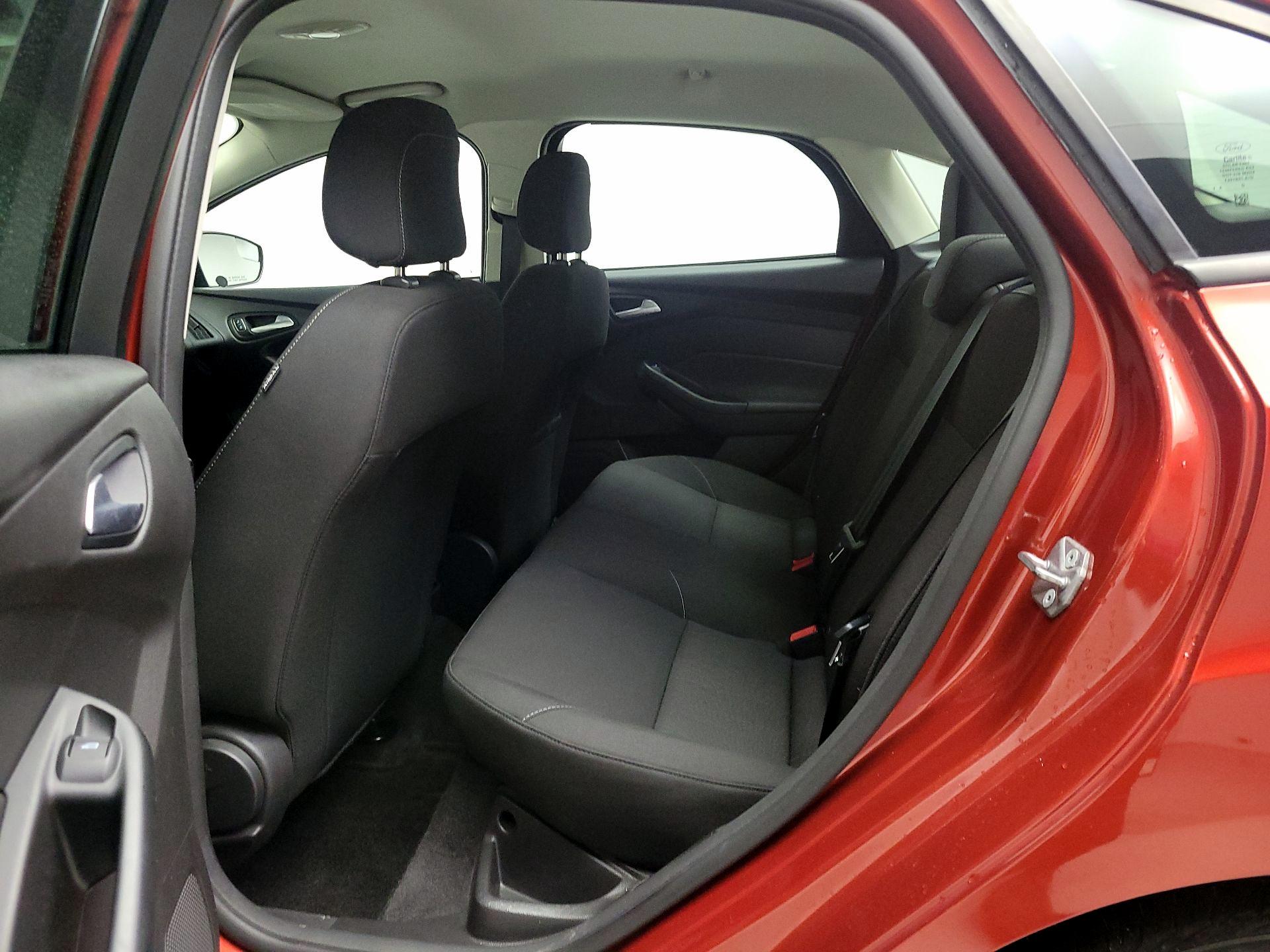 Thumbnail: 2018 Ford Focus - 19