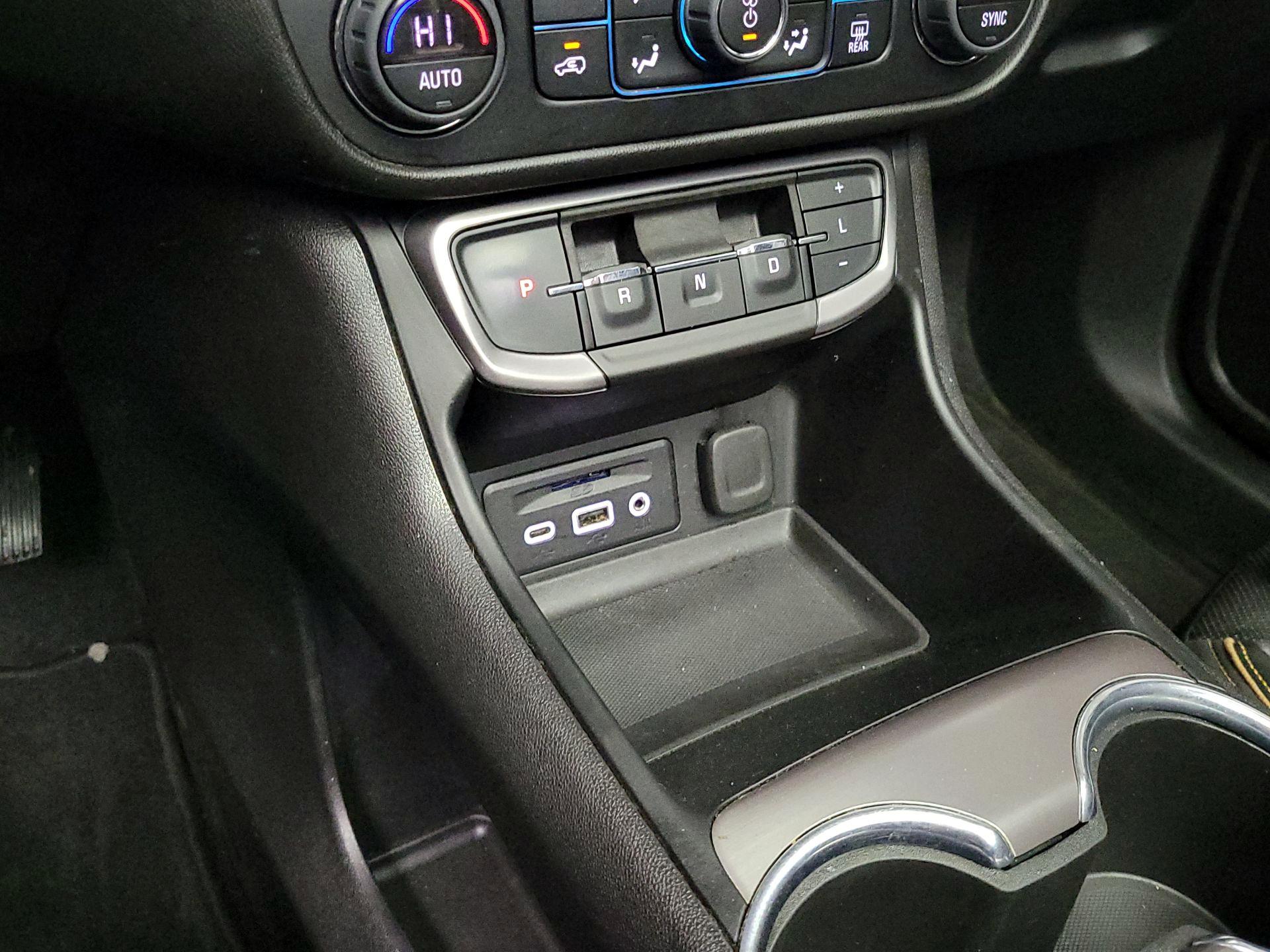 Thumbnail: 2023 GMC Terrain - 18