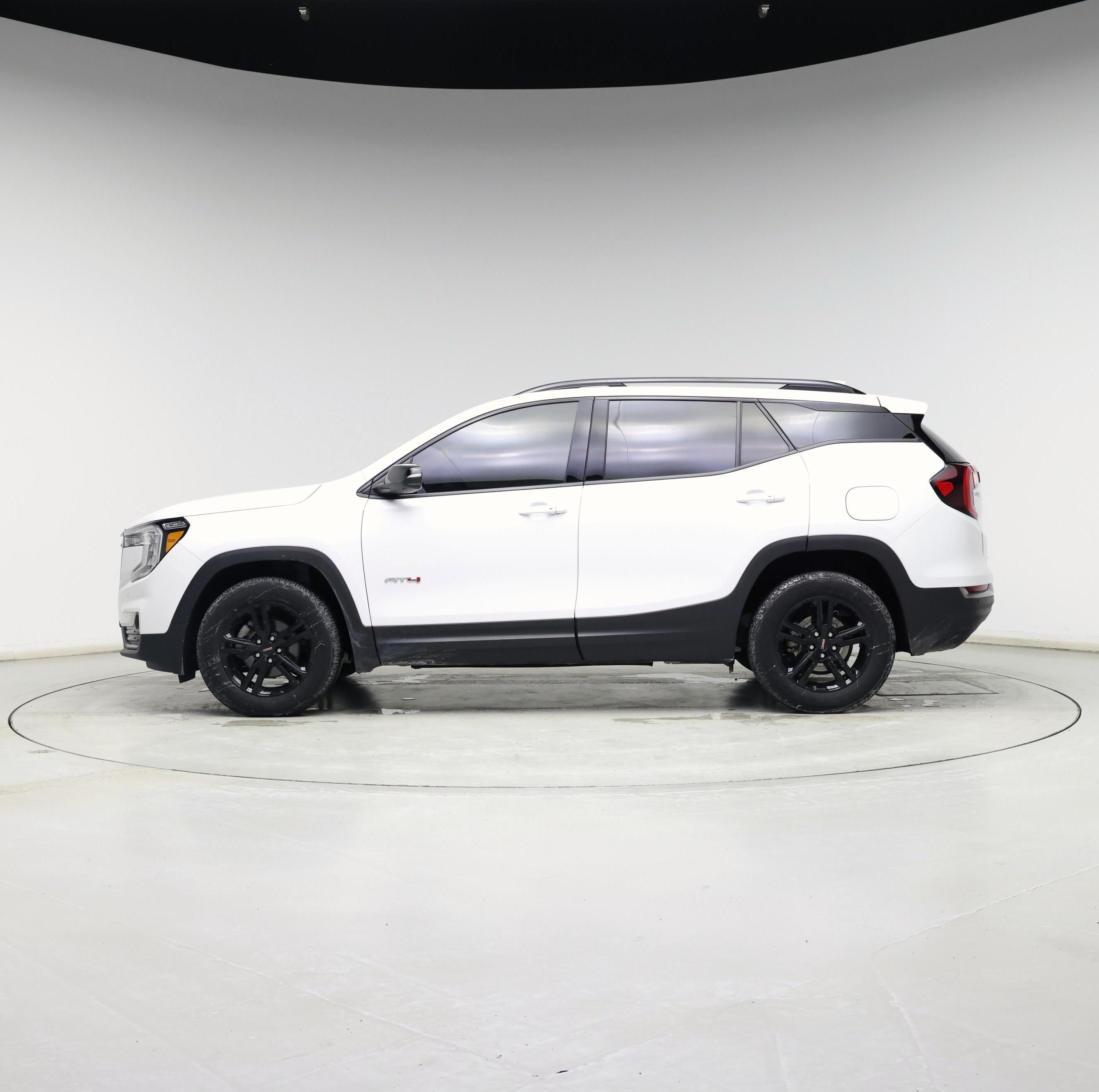 Thumbnail: 2023 GMC Terrain - 3