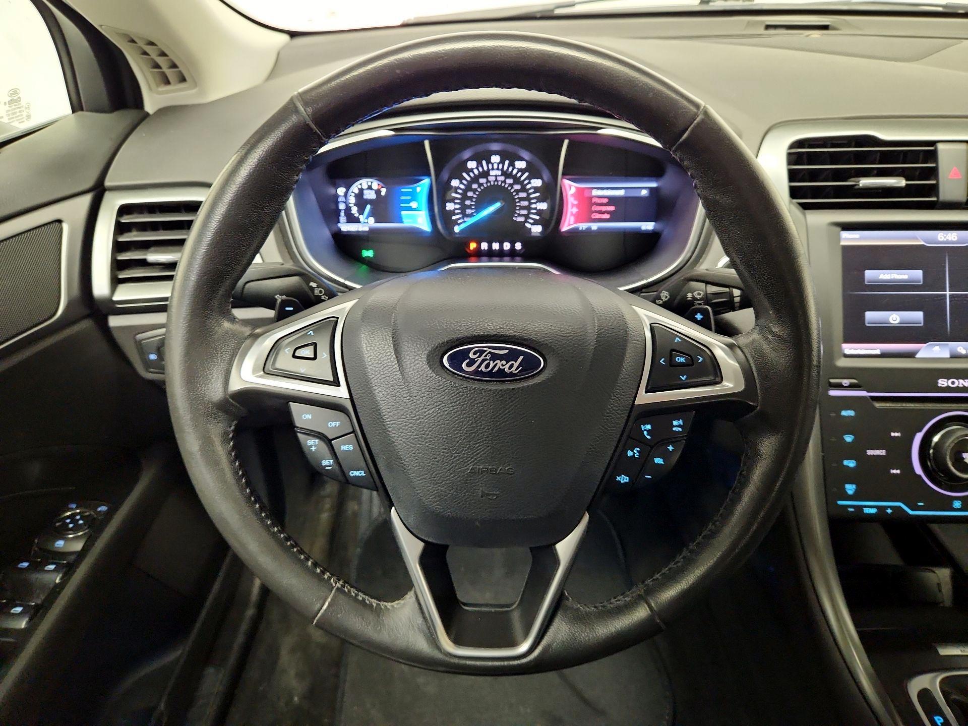Thumbnail: 2014 Ford Fusion - 10