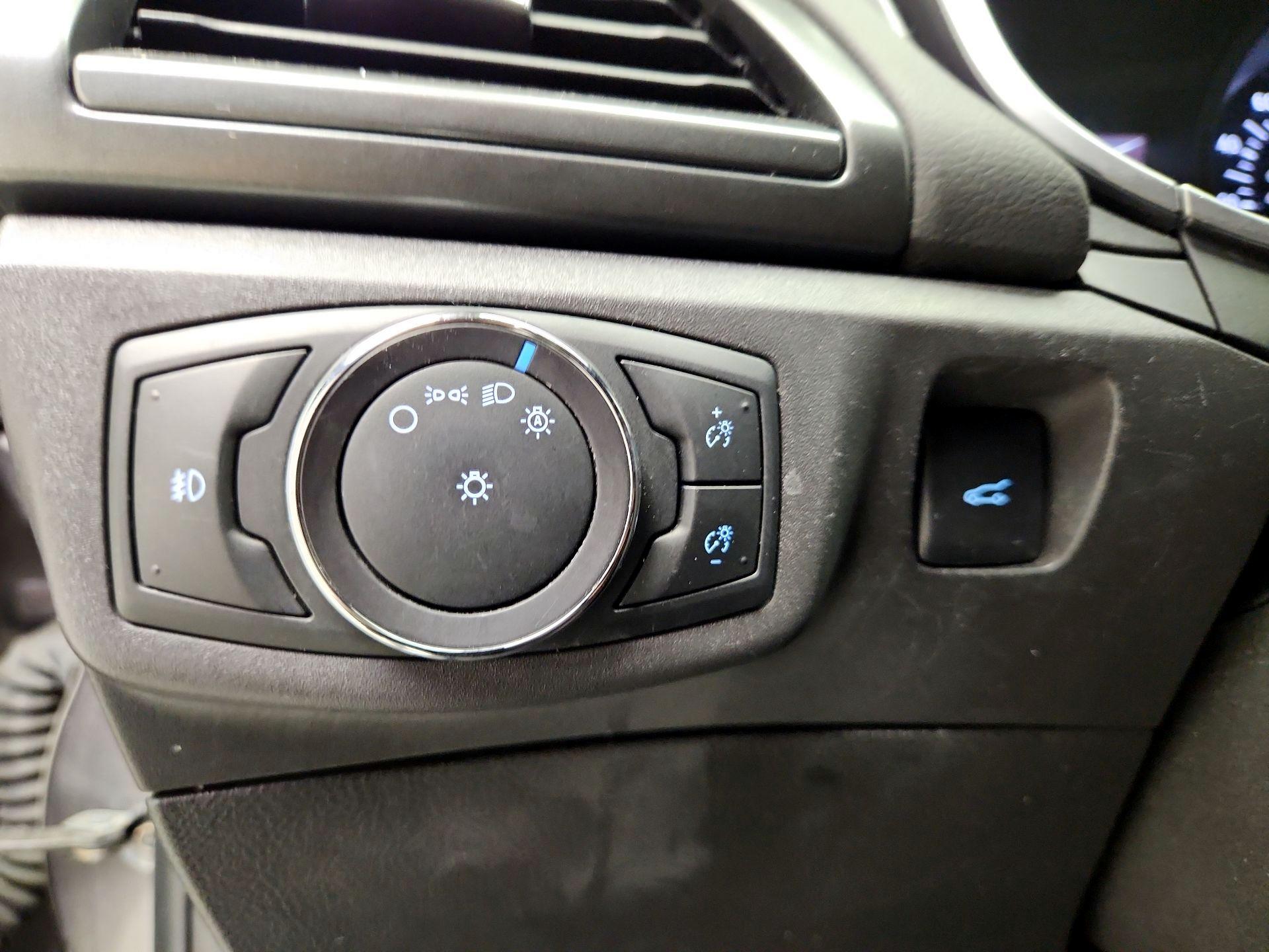 Thumbnail: 2014 Ford Fusion - 13