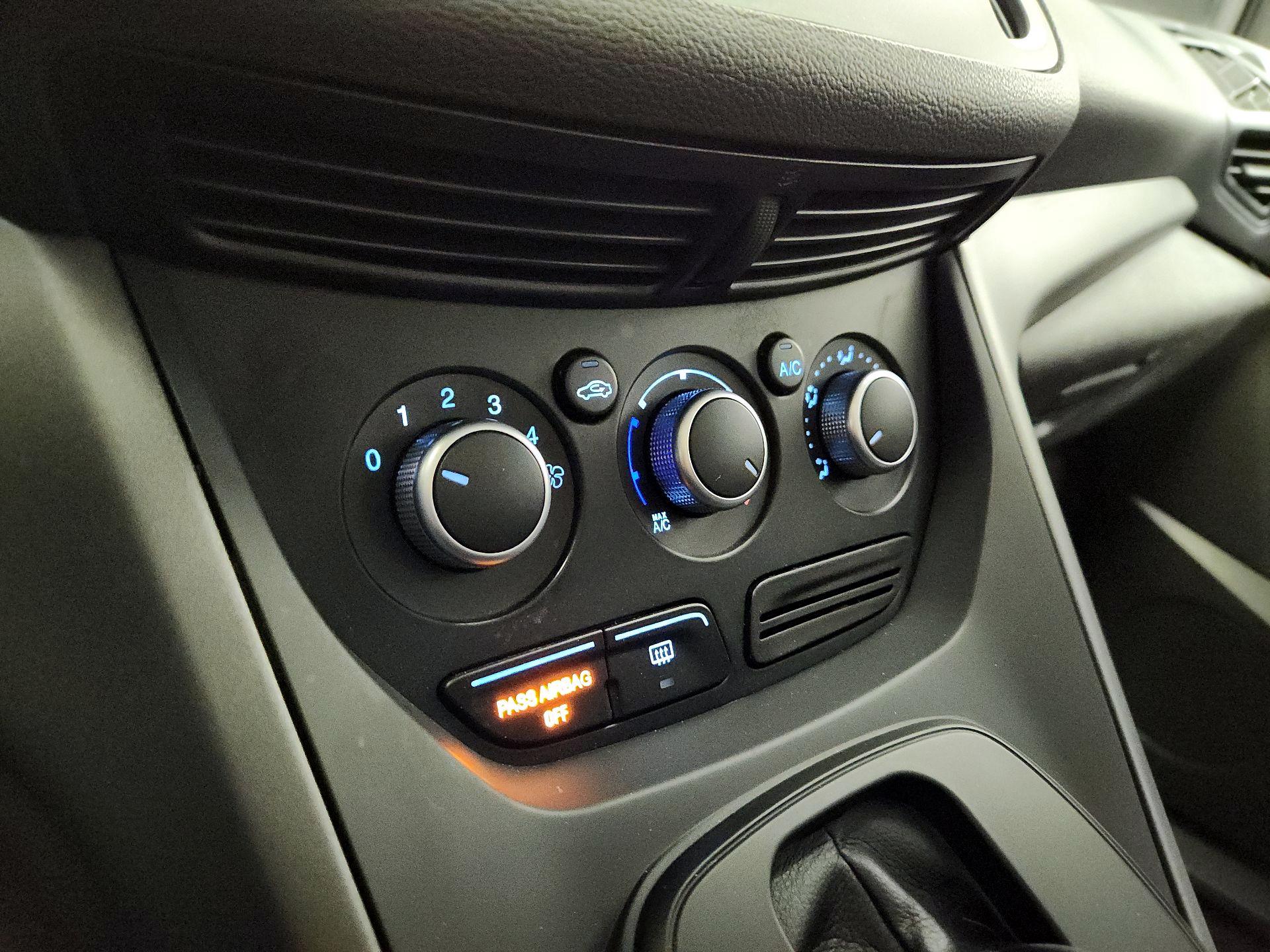 Thumbnail: 2015 Ford Escape - 16