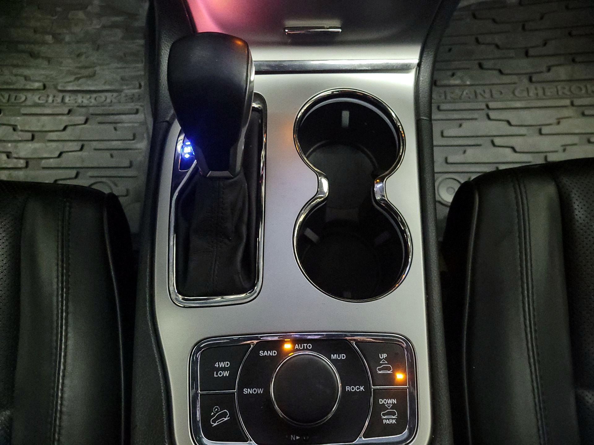 Thumbnail: 2019 Jeep Grand Cherokee - 18