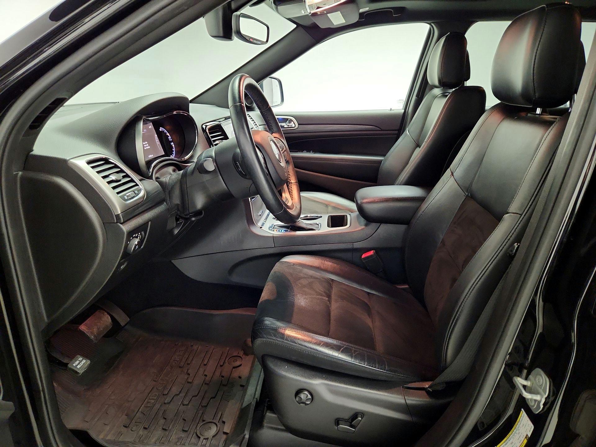 Thumbnail: 2019 Jeep Grand Cherokee - 11