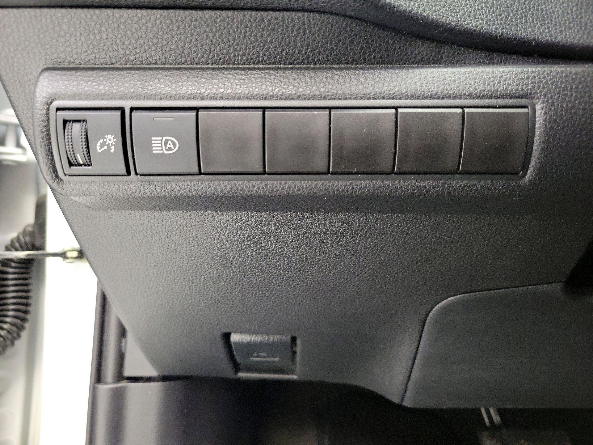 Thumbnail: 2024 Toyota Corolla - 13