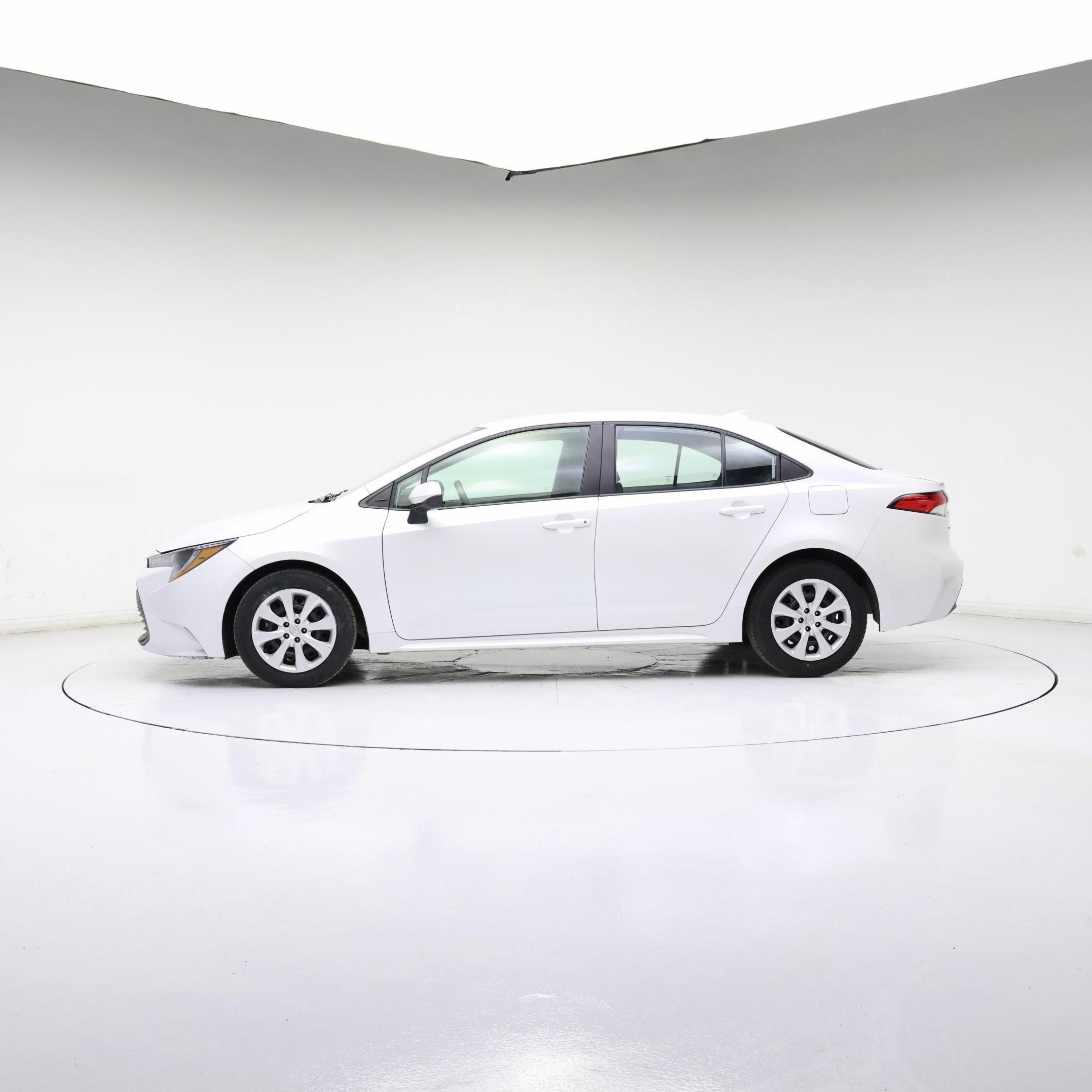 Thumbnail: 2024 Toyota Corolla - 3