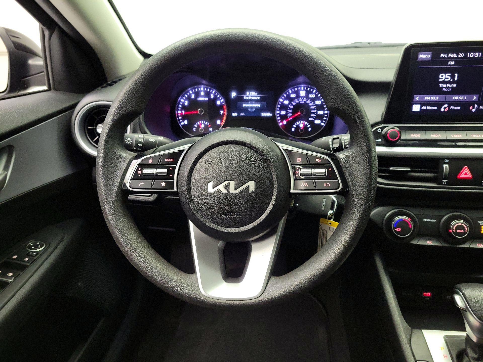 Thumbnail: 2024 Kia Forte - 10