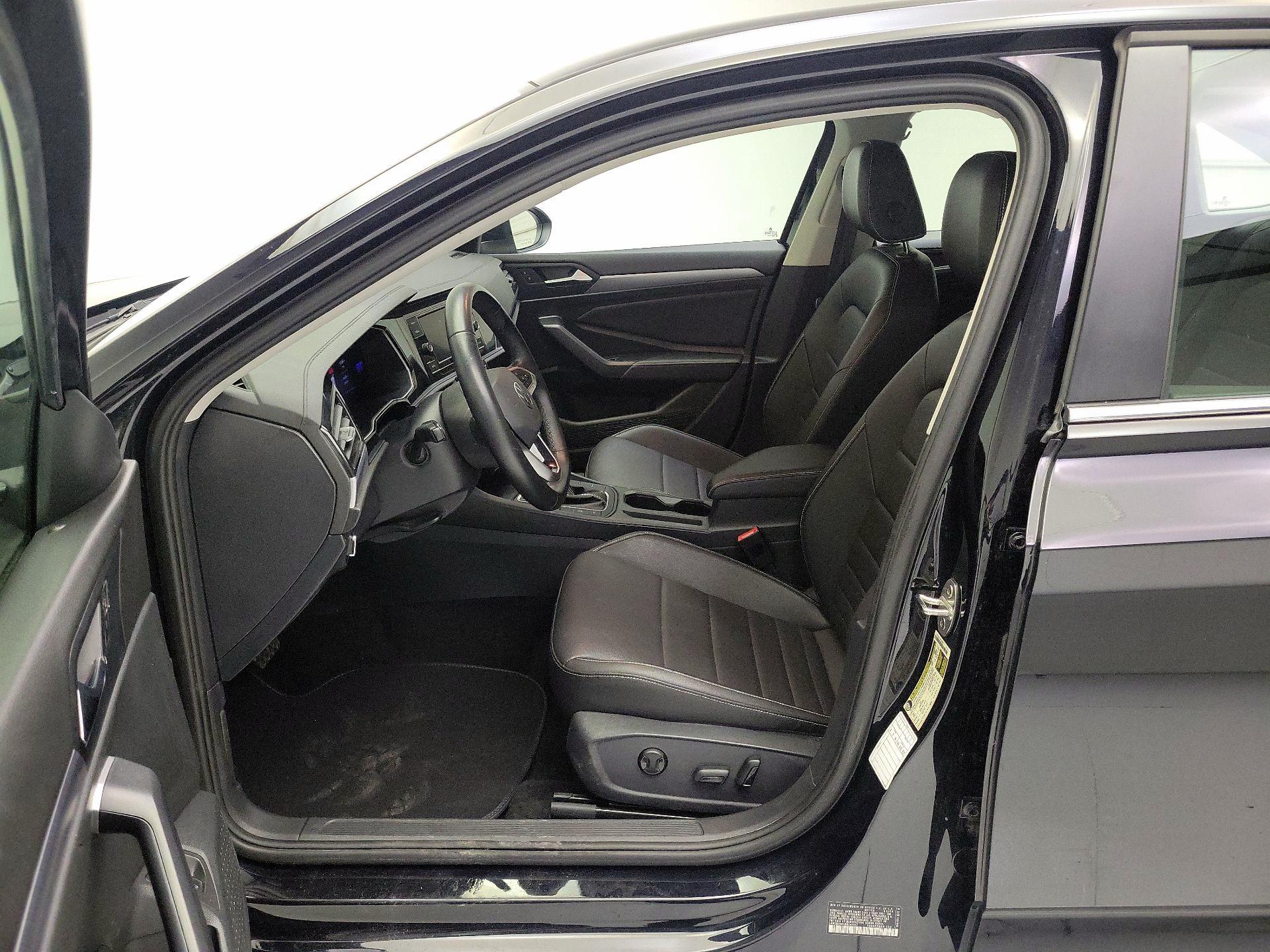 Thumbnail: 2024 Volkswagen Jetta - 11