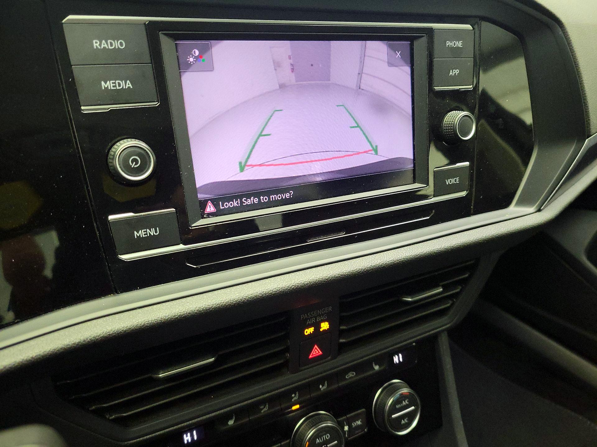 Thumbnail: 2024 Volkswagen Jetta - 14