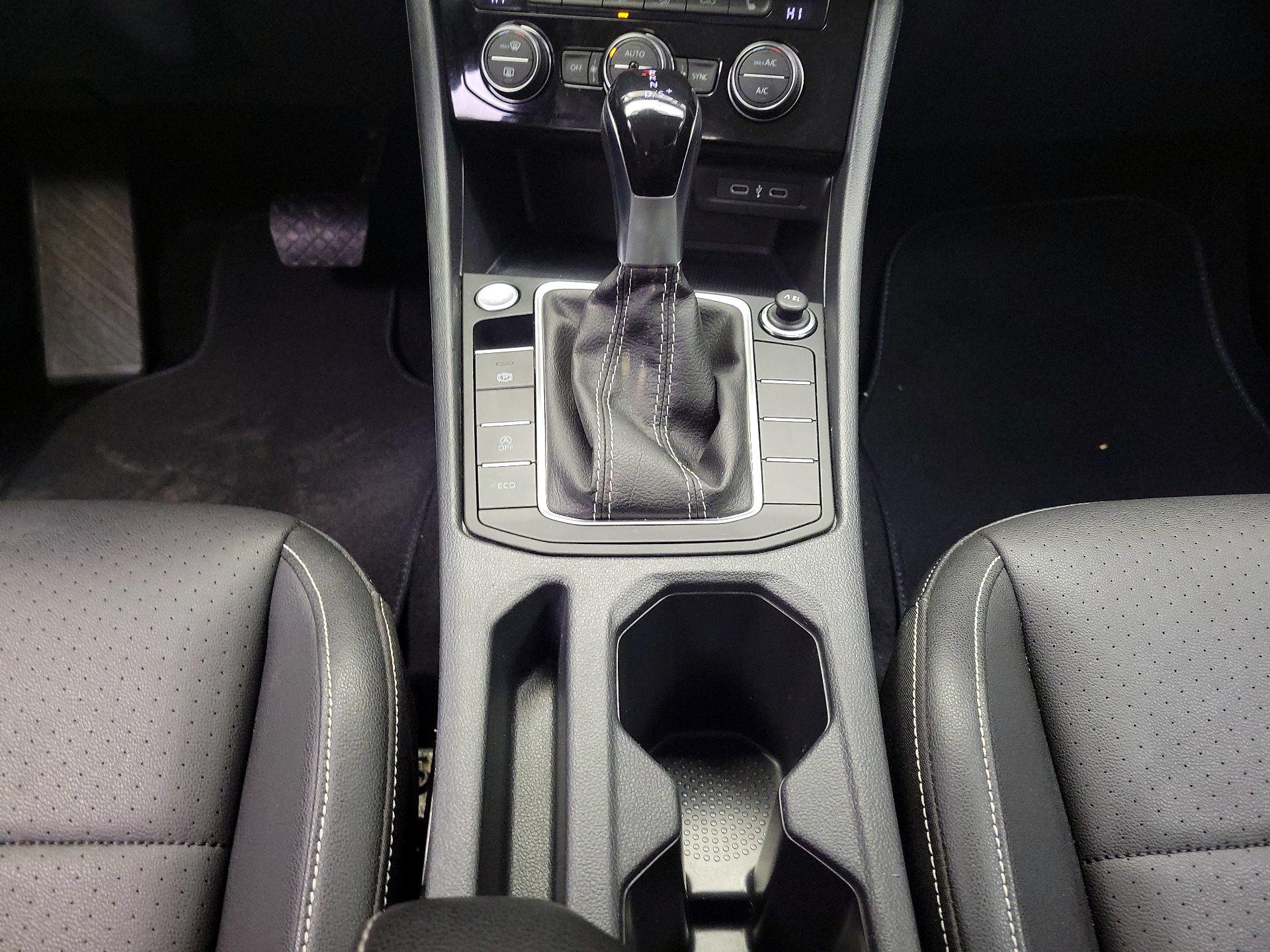 Thumbnail: 2024 Volkswagen Jetta - 17