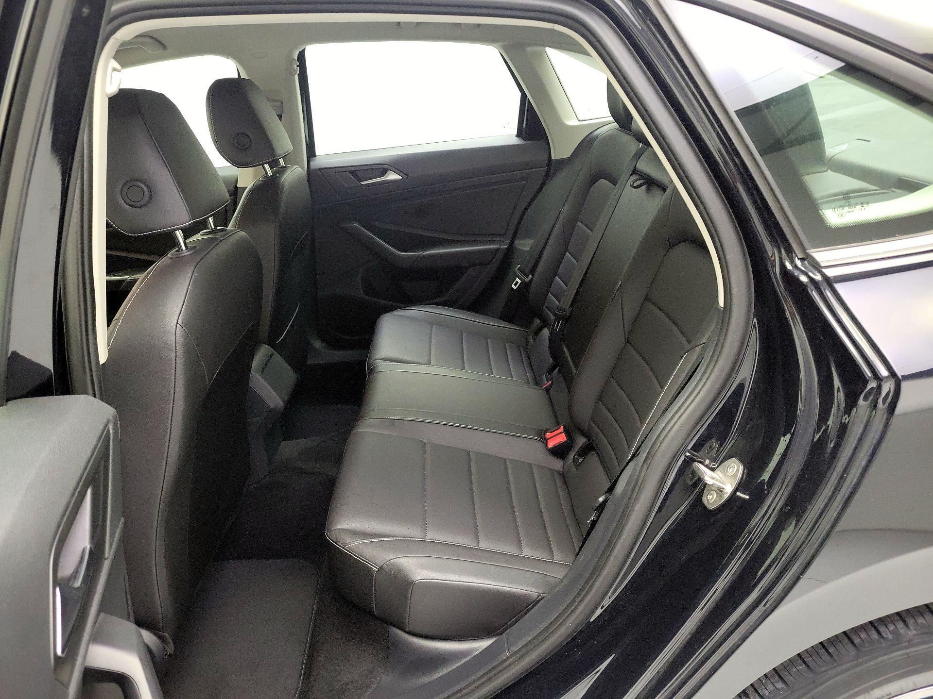 Thumbnail: 2024 Volkswagen Jetta - 19