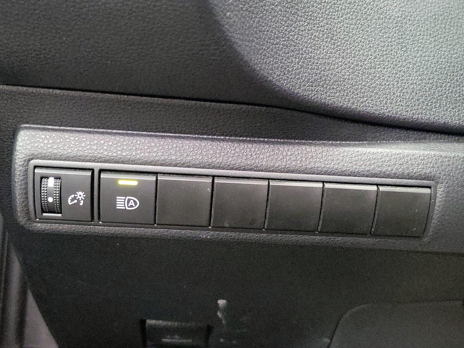 Thumbnail: 2024 Toyota Corolla - 13