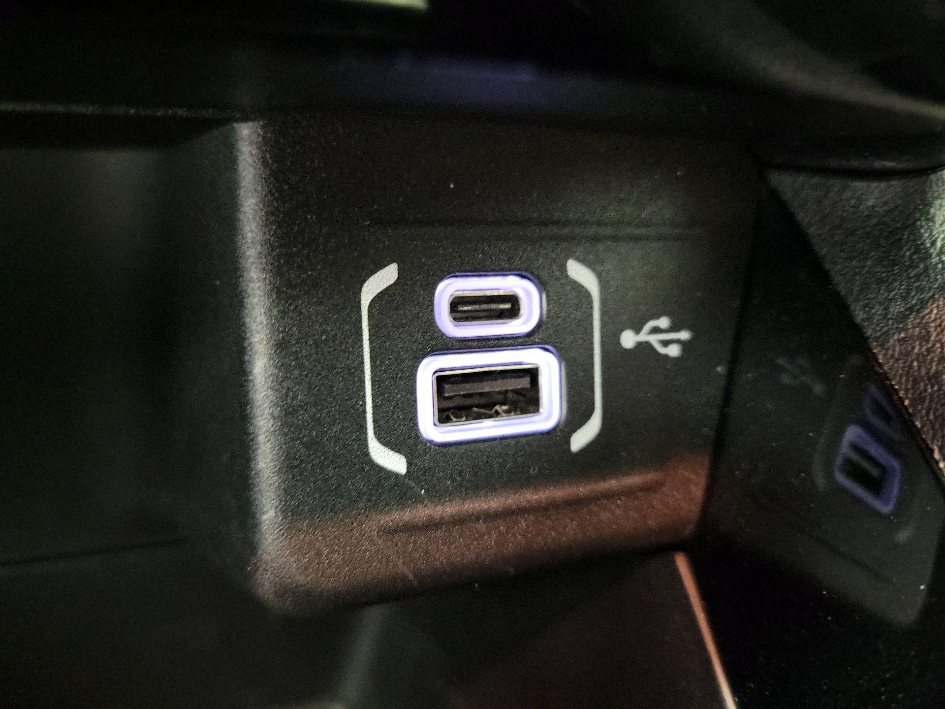 Thumbnail: 2023 Jeep Compass - 17