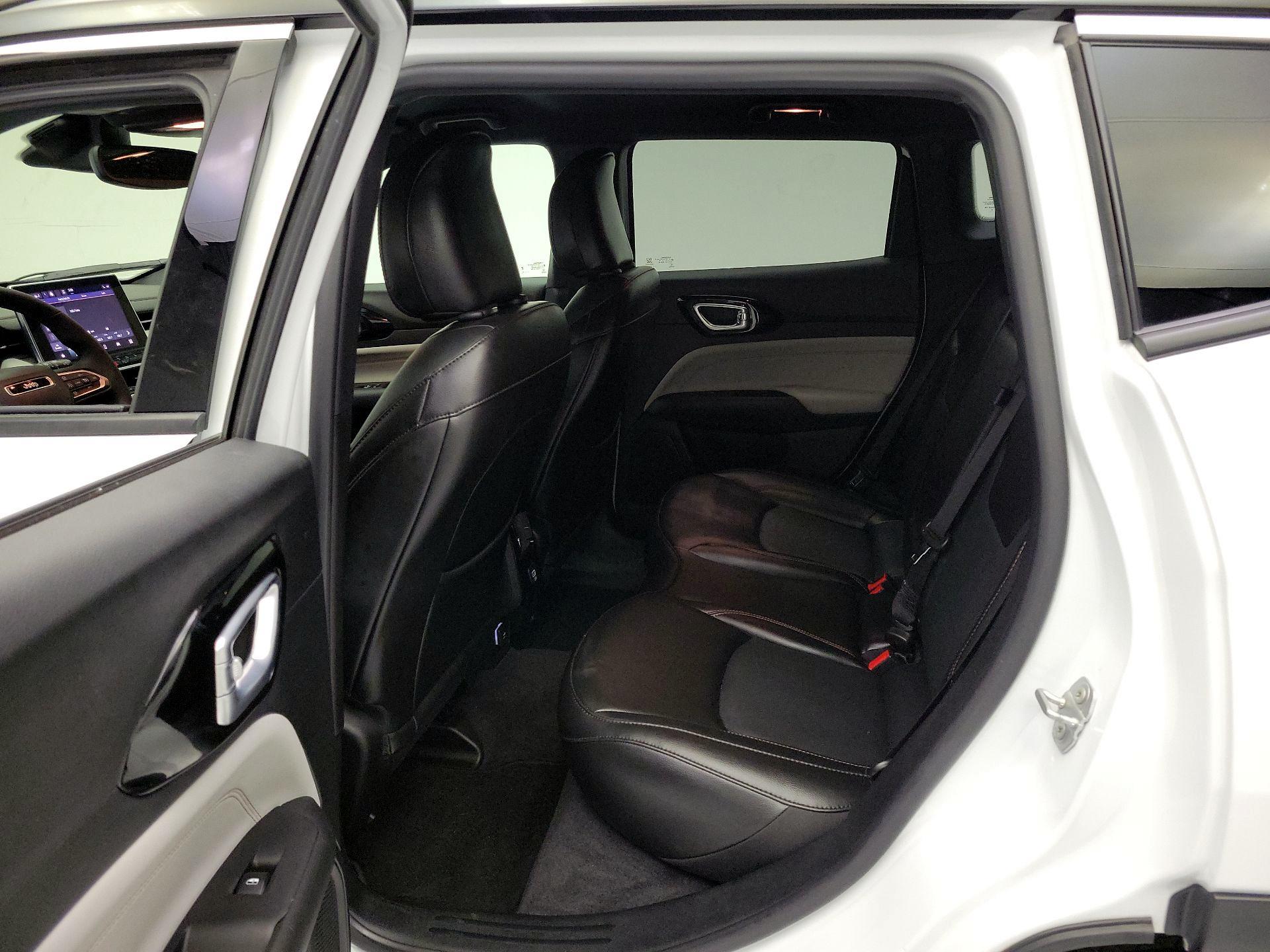 Thumbnail: 2023 Jeep Compass - 18