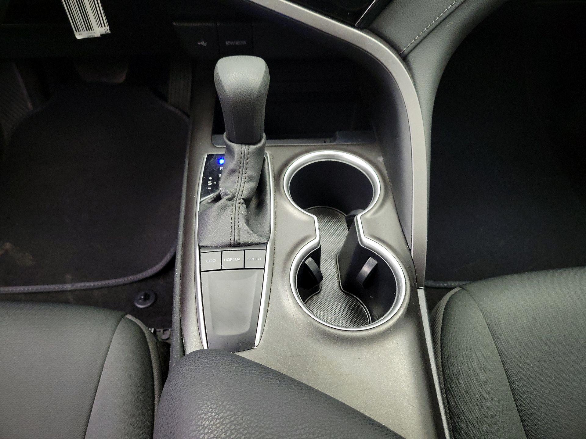 Thumbnail: 2024 Toyota Camry - 16