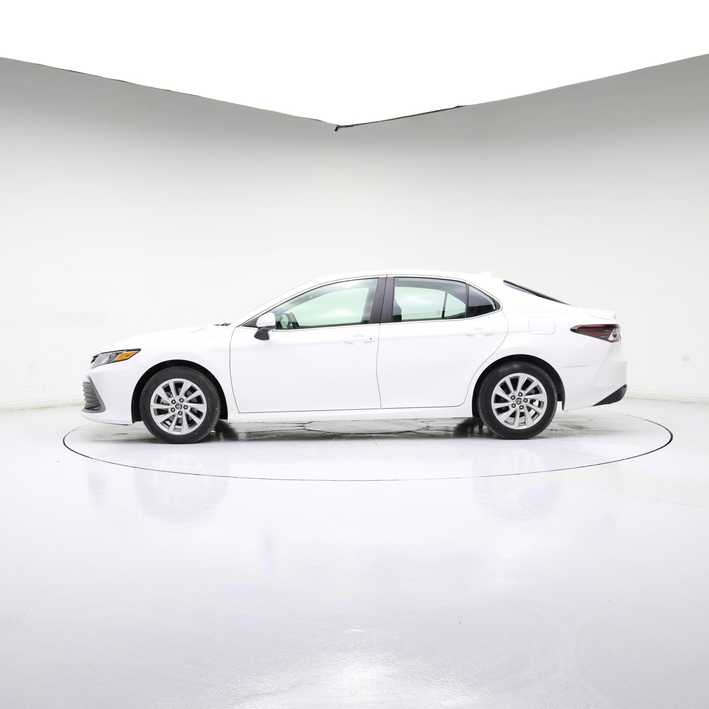 Thumbnail: 2024 Toyota Camry - 3