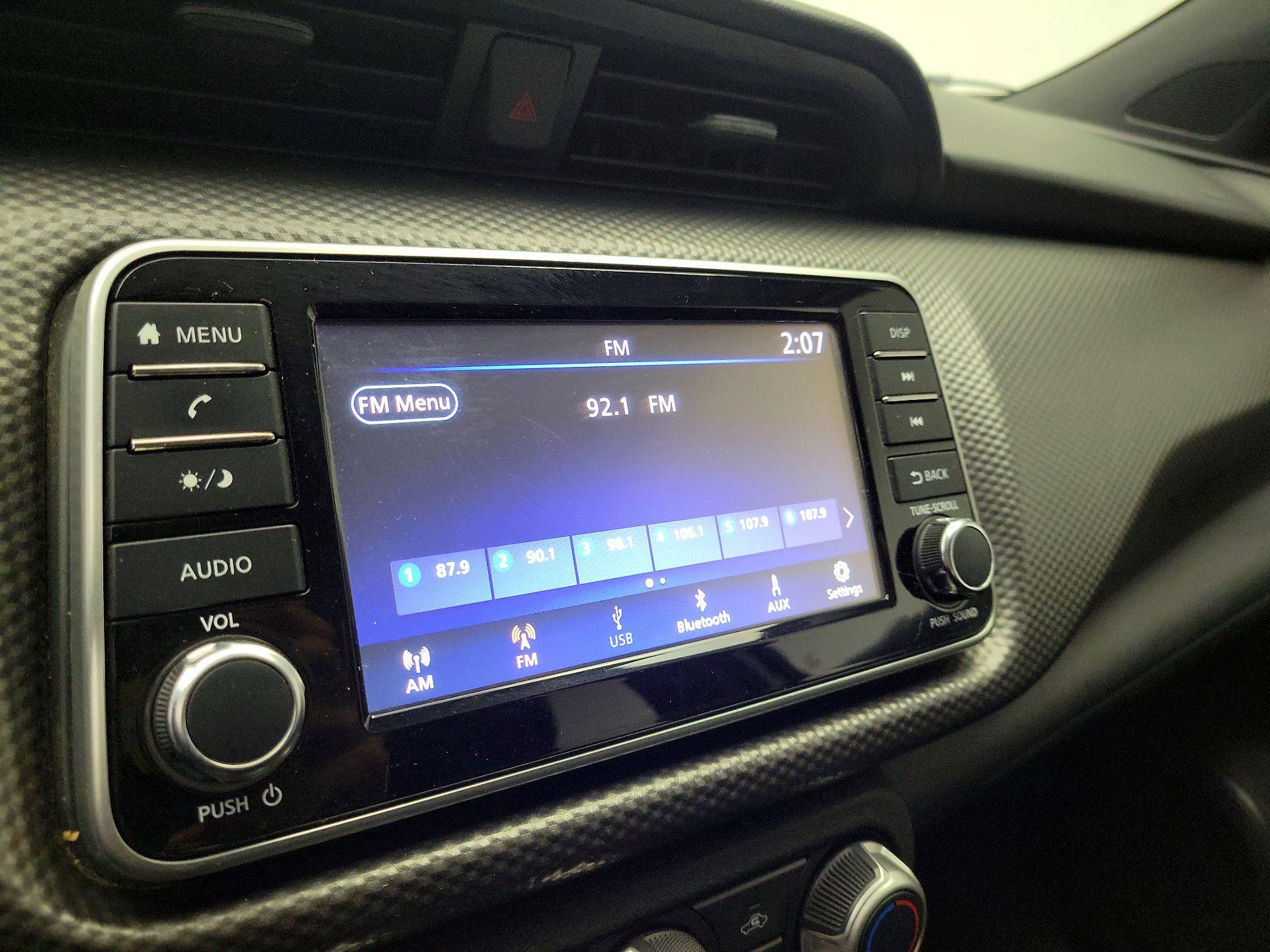 Thumbnail: 2020 Nissan Kicks - 15