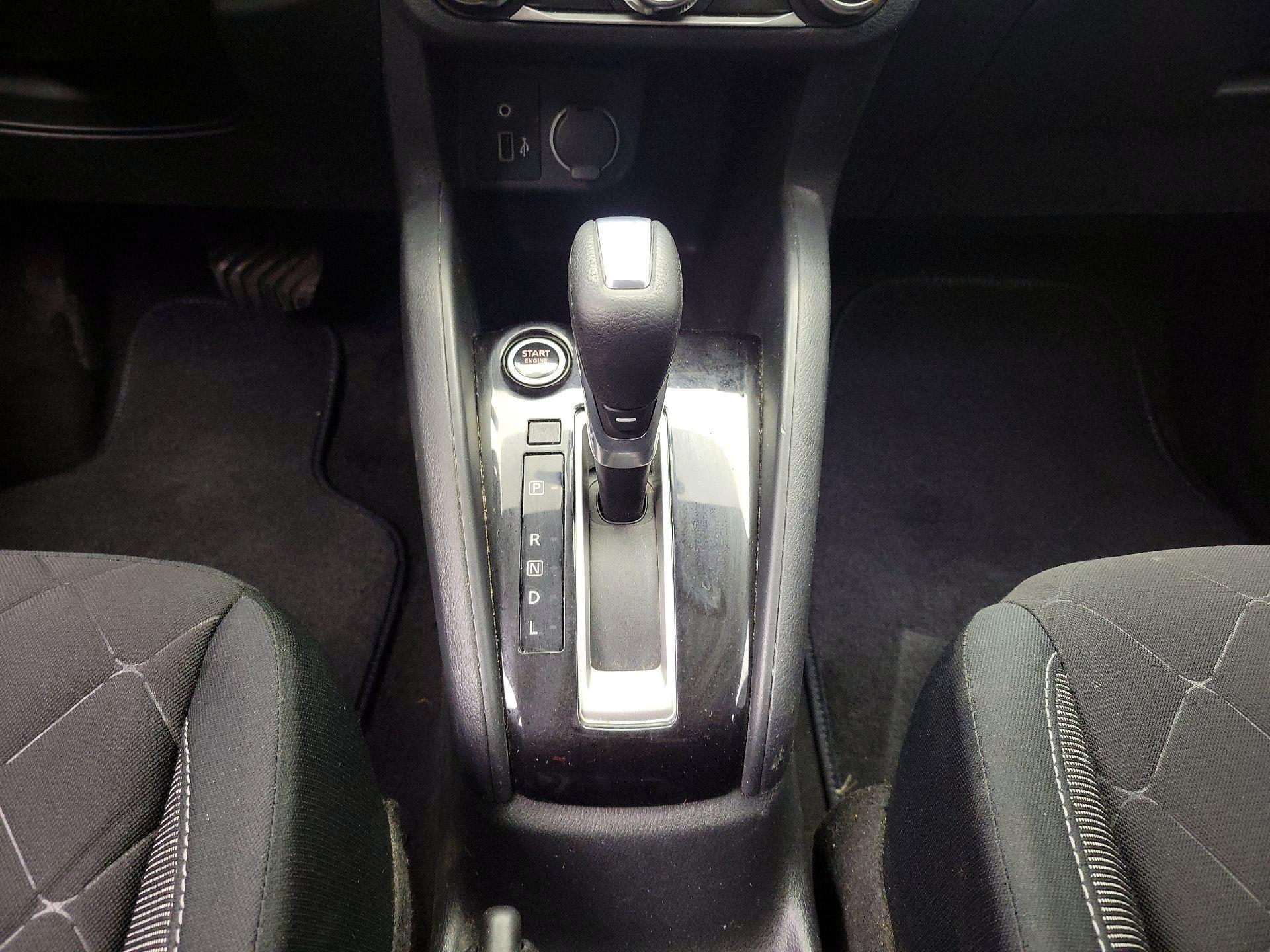 Thumbnail: 2020 Nissan Kicks - 17