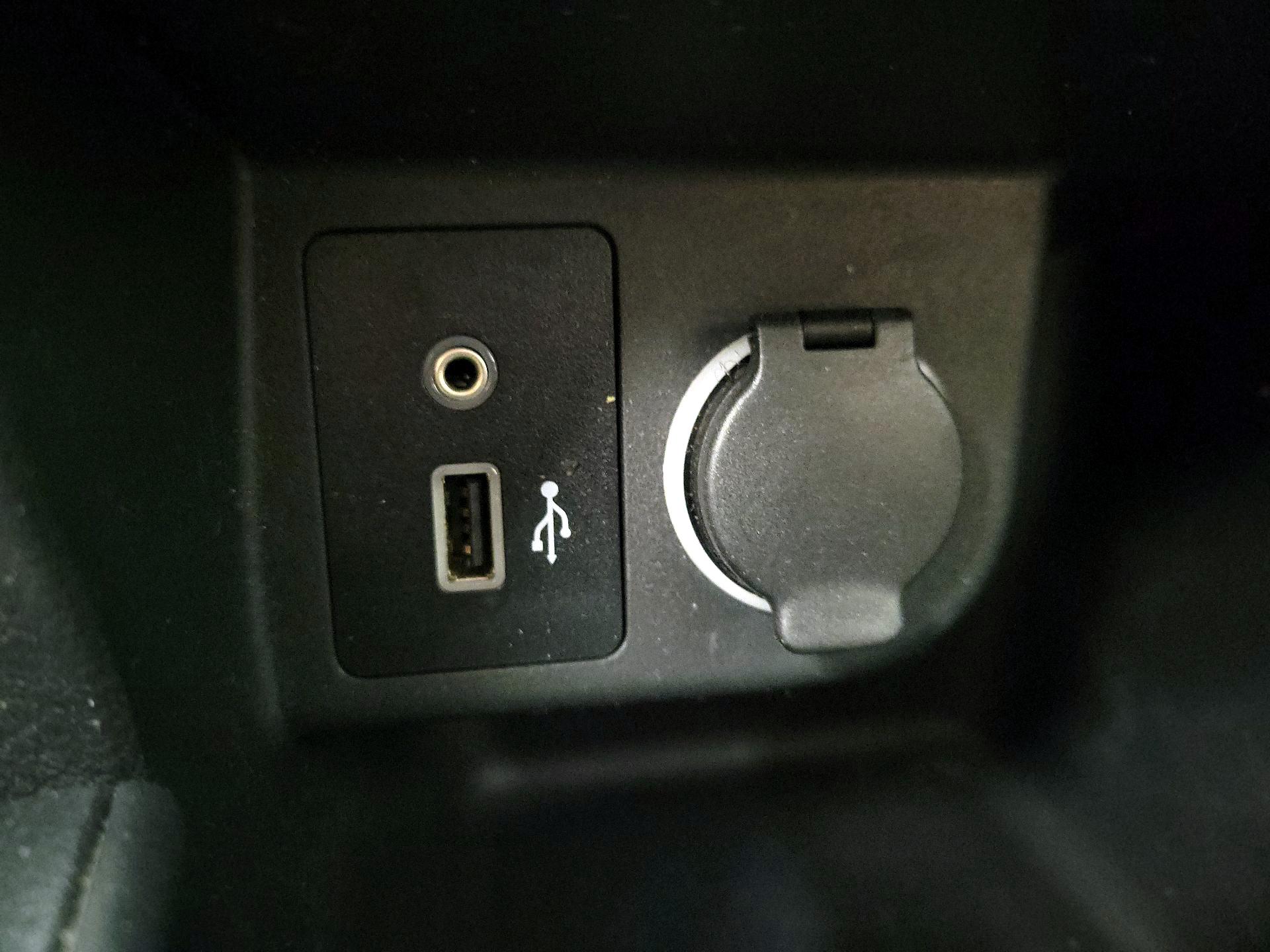 Thumbnail: 2020 Nissan Kicks - 18