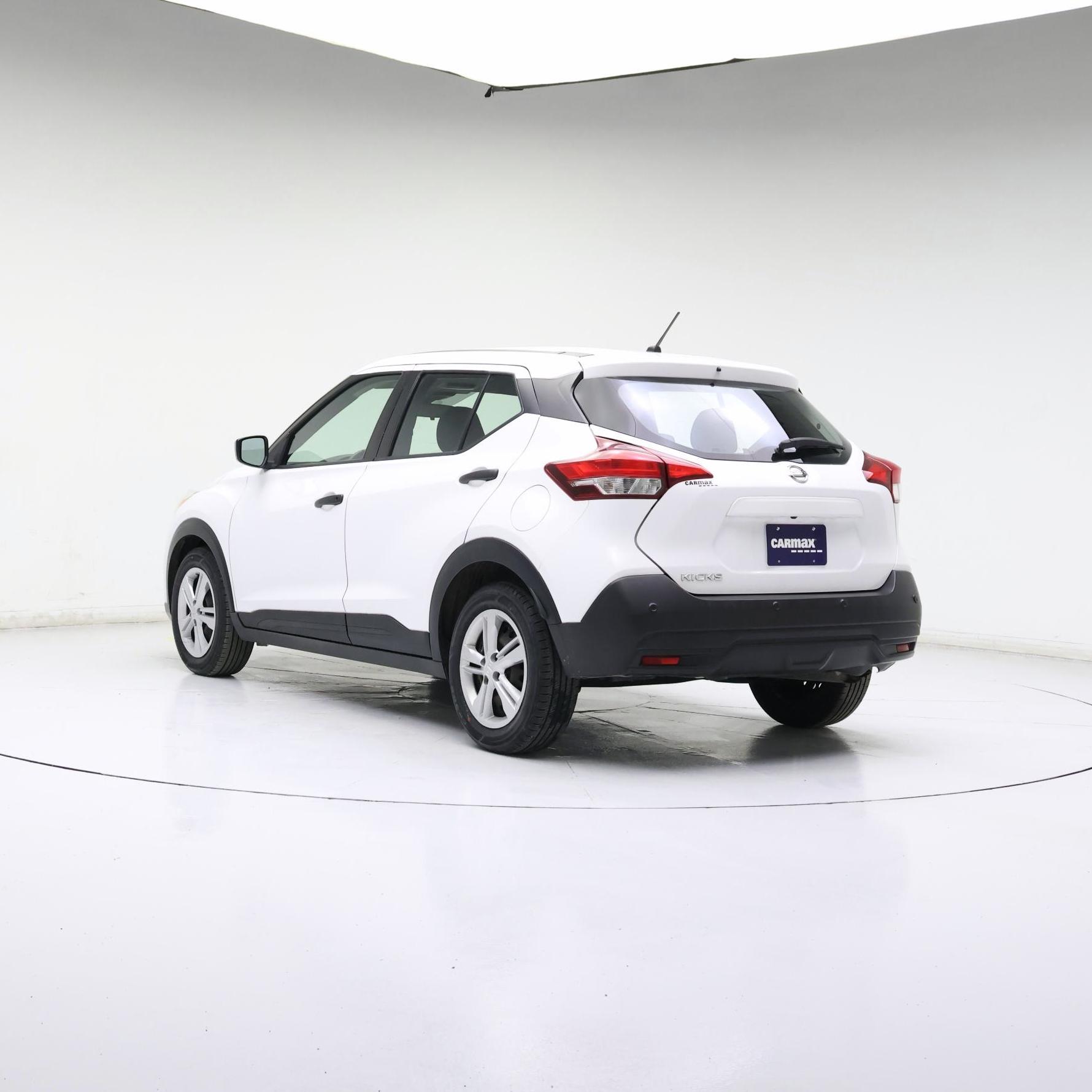 Thumbnail: 2020 Nissan Kicks - 2