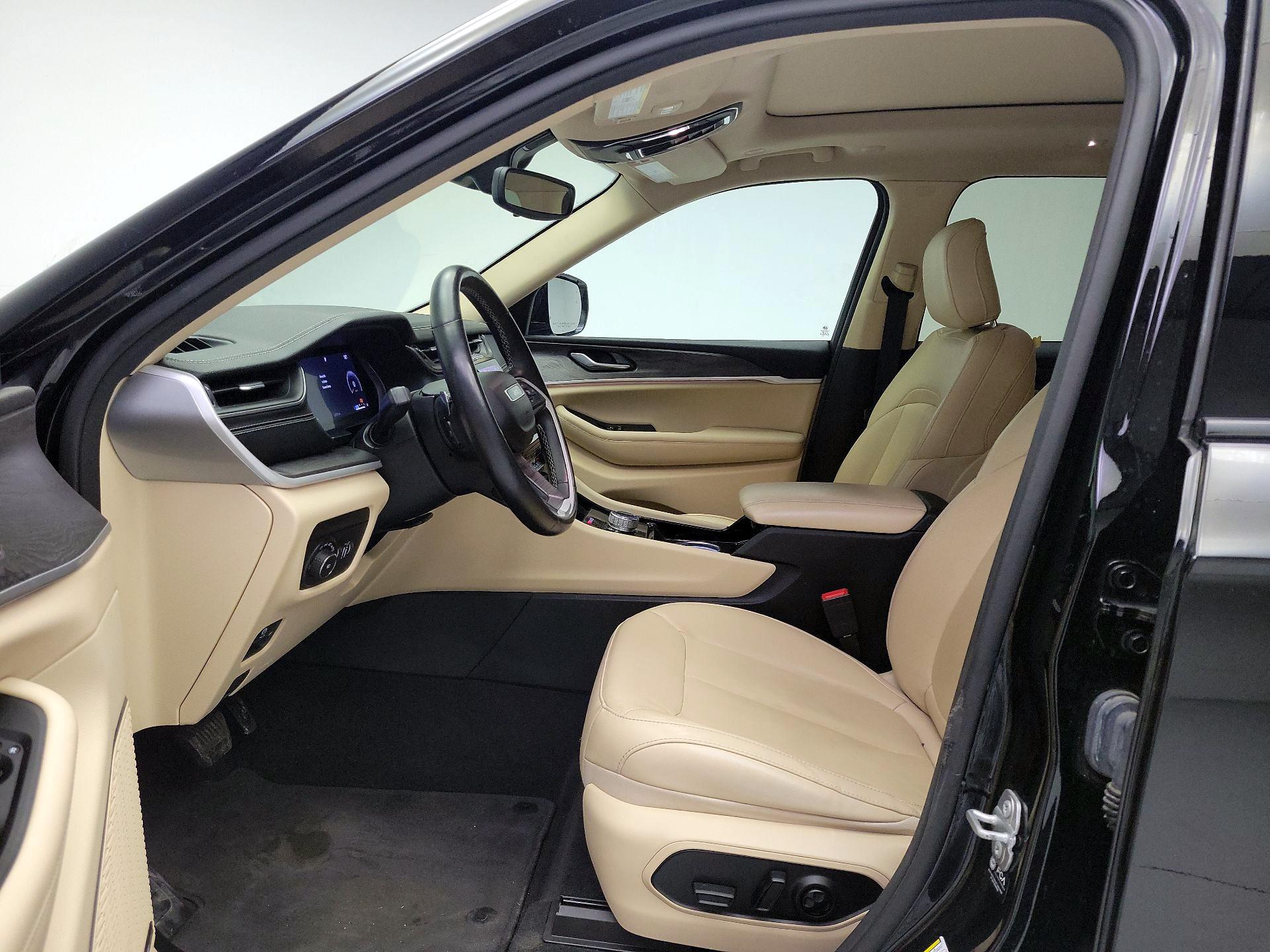 Thumbnail: 2021 Jeep Grand Cherokee L - 11