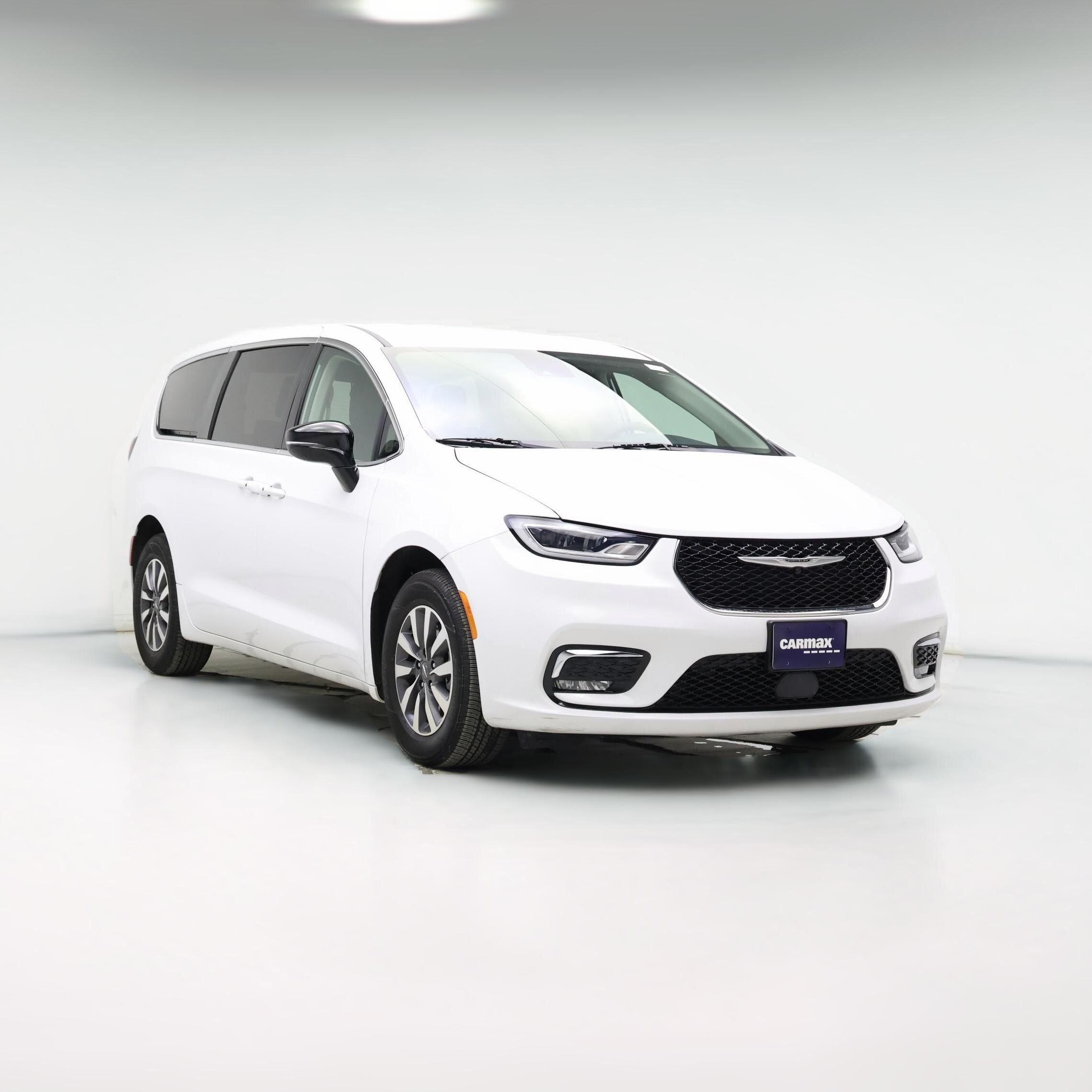 Thumbnail: 2024 Chrysler Pacifica - 1