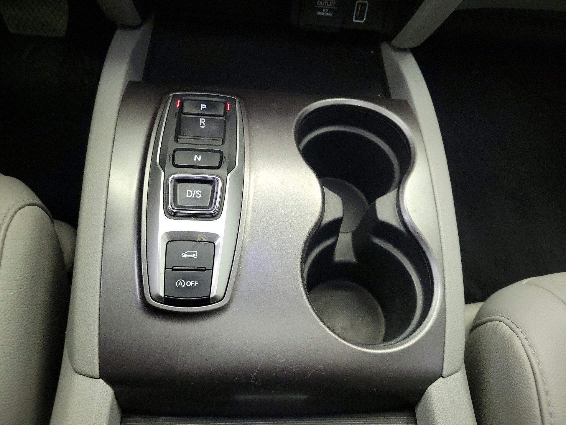 Thumbnail: 2021 Honda Pilot - 17