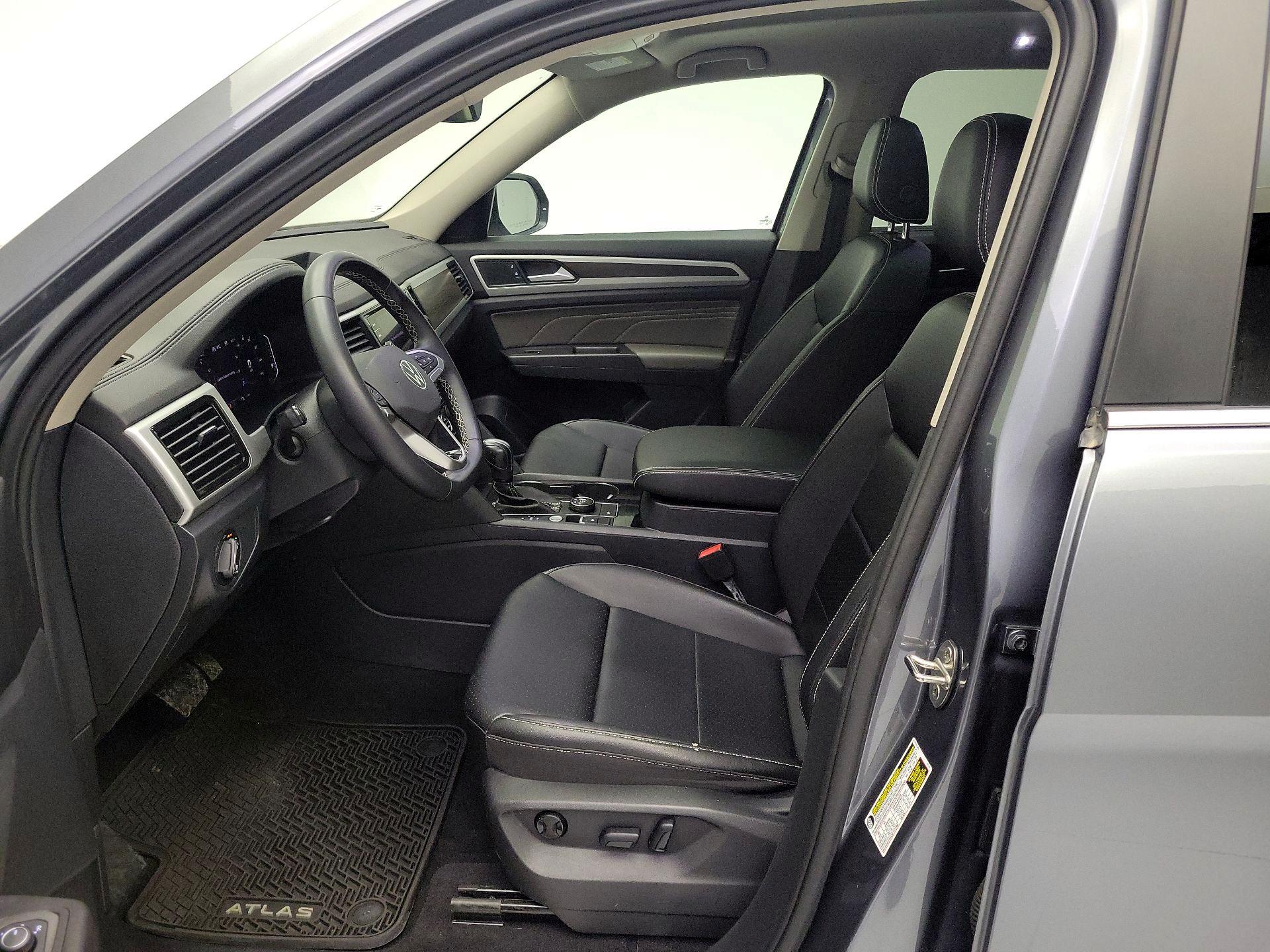 Thumbnail: 2022 Volkswagen Atlas - 11
